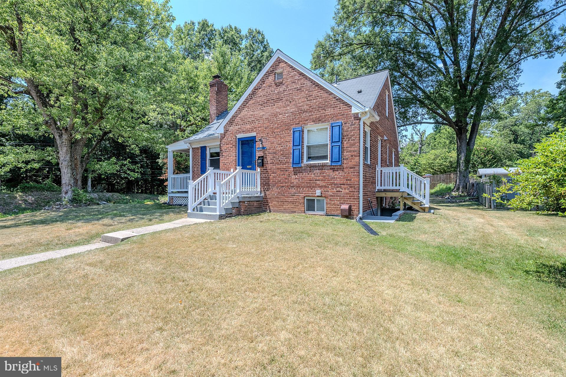 CAROLE HIGHLANDS - Residential