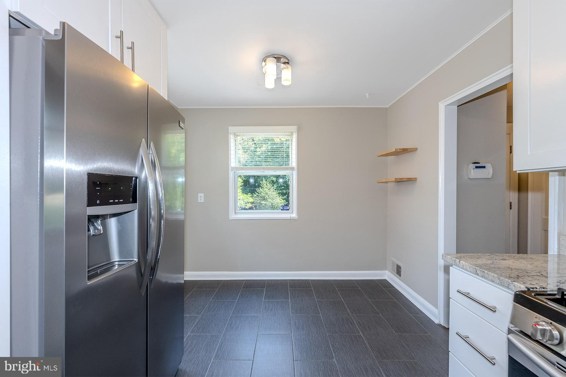 CAROLE HIGHLANDS - Residential