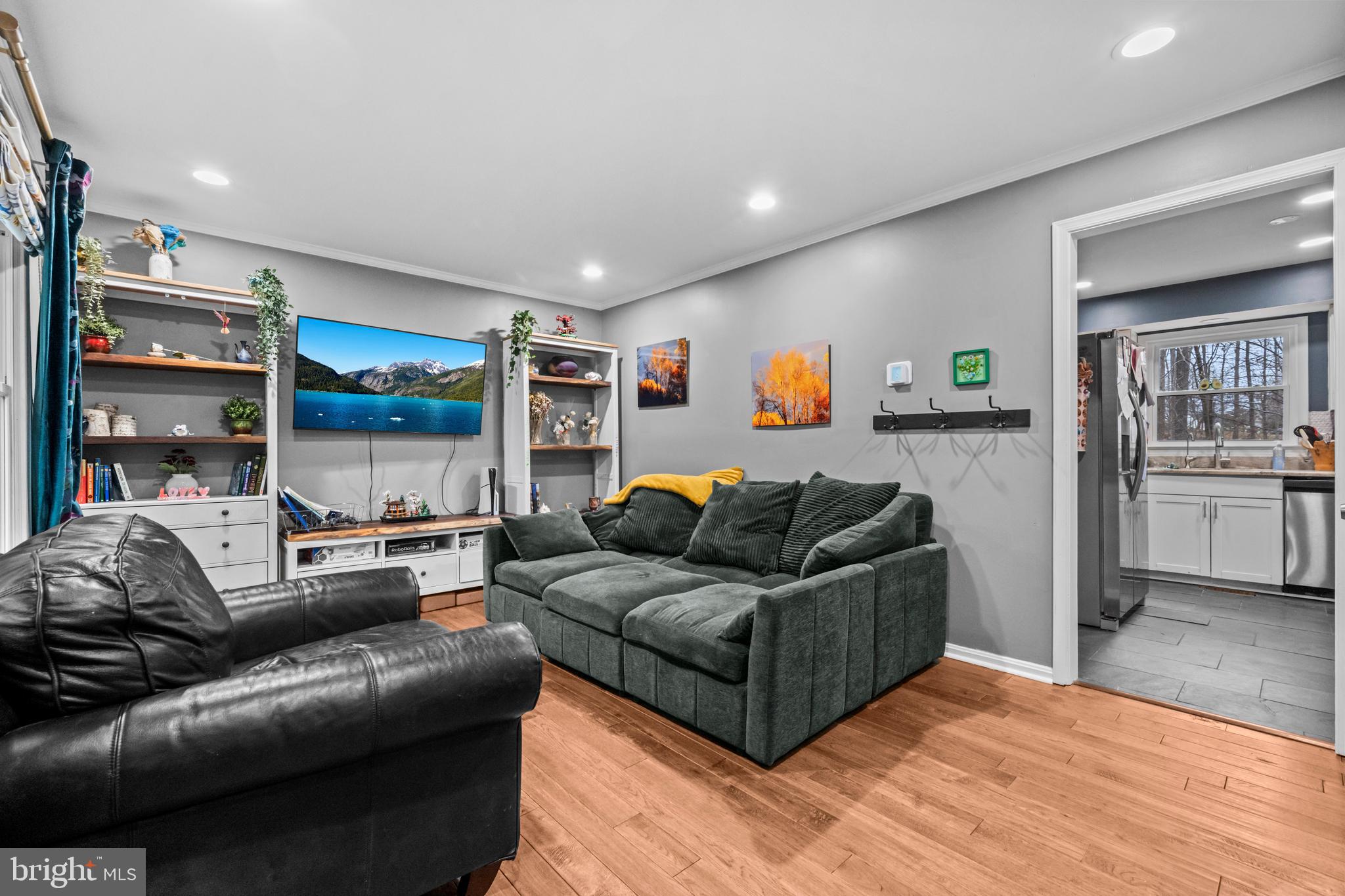 7194 HALL TAVERN COURT