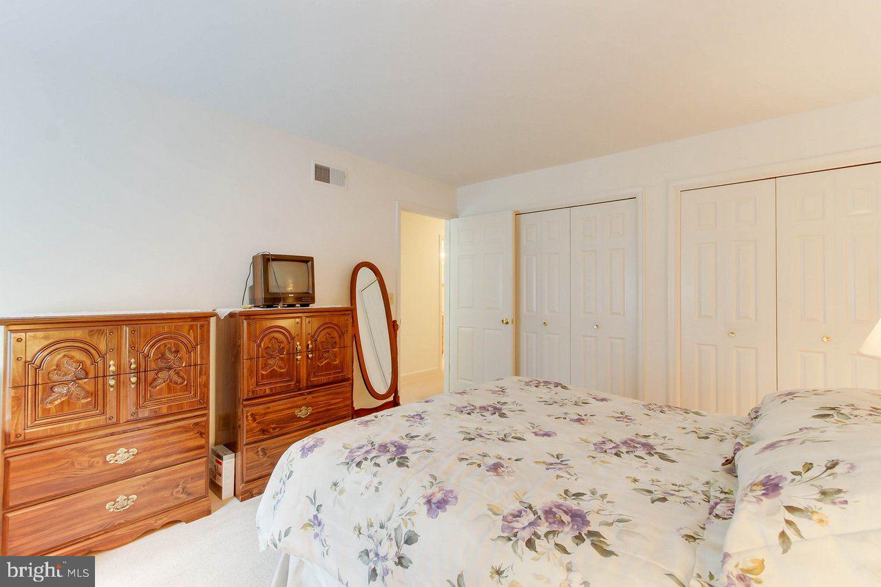 LONGSTOWN - Residential