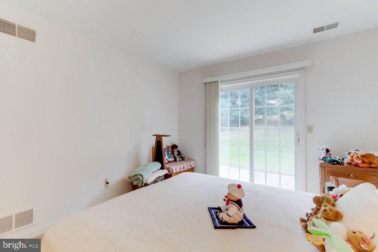 LONGSTOWN - Residential