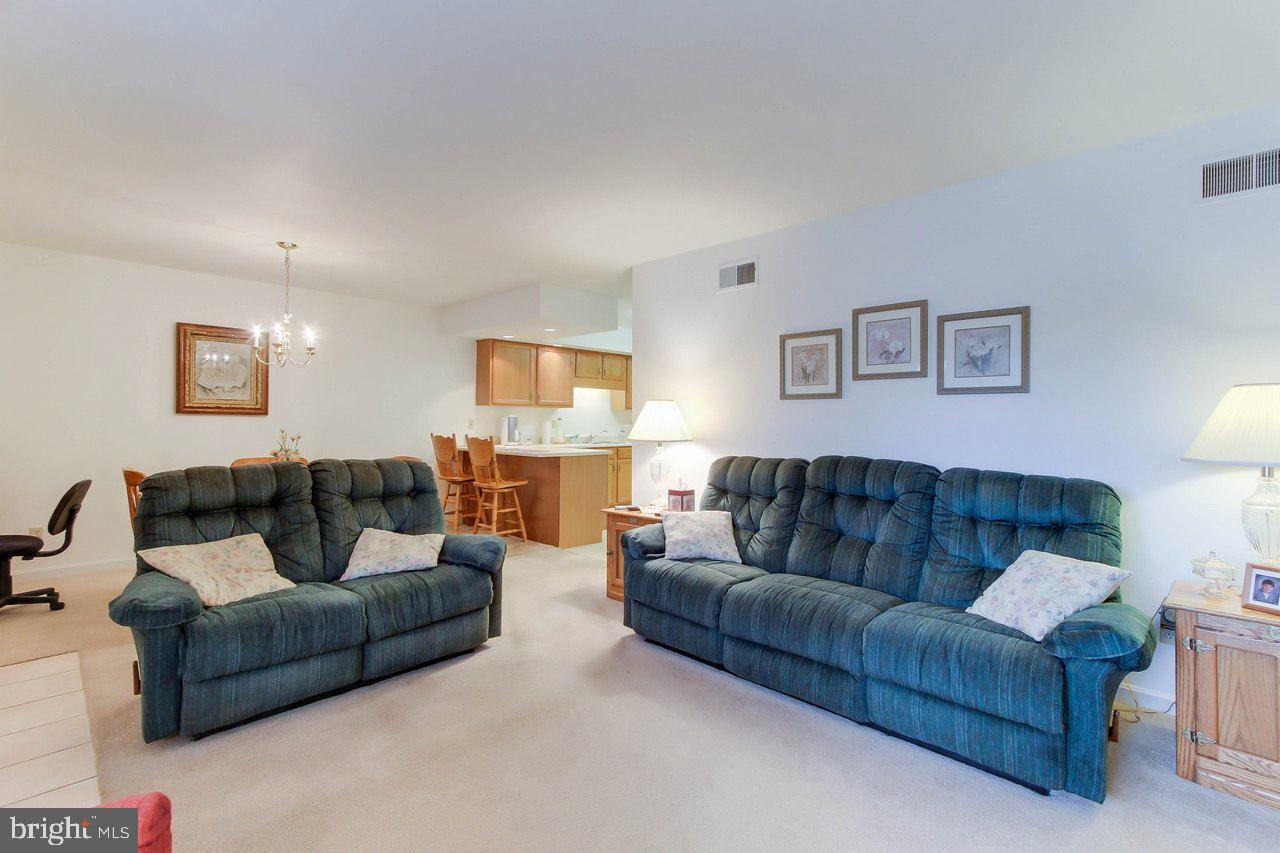 LONGSTOWN - Residential