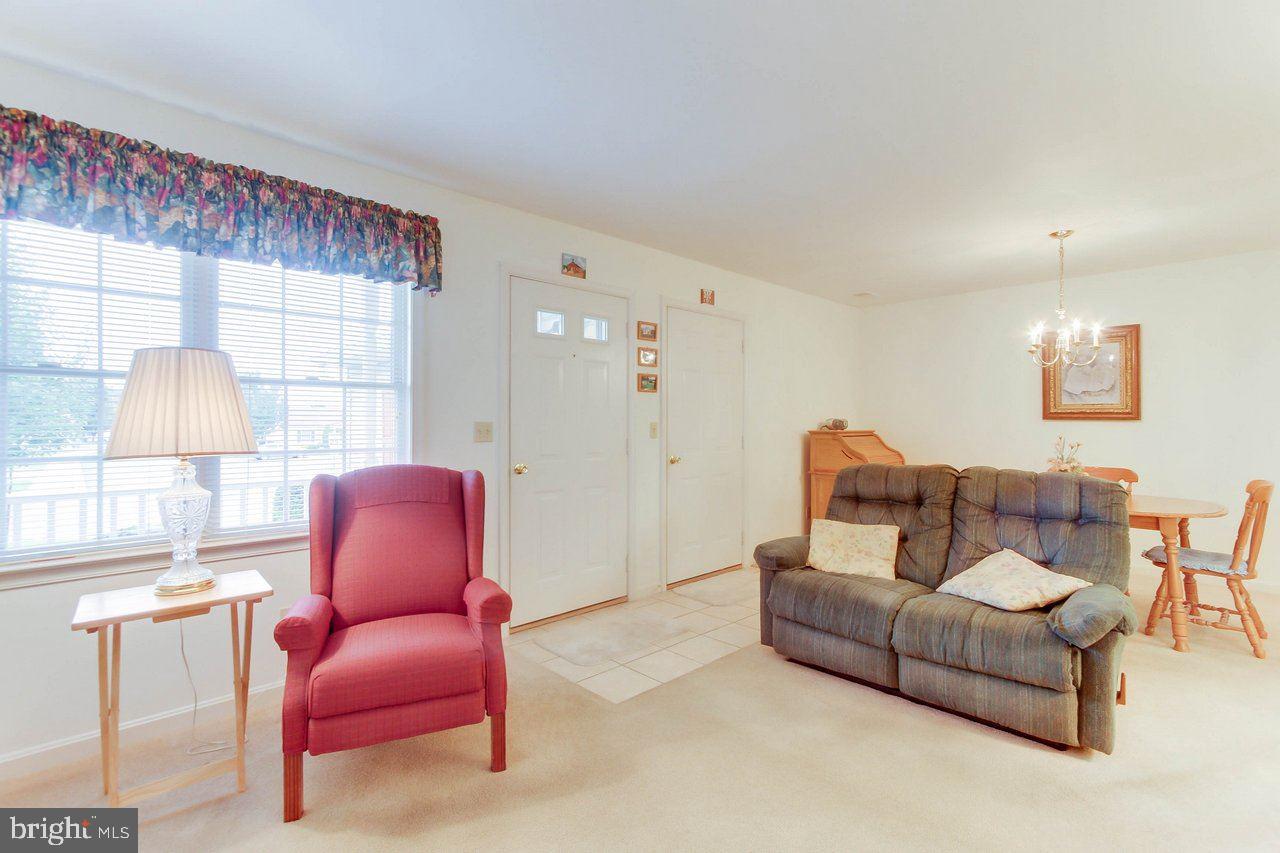 LONGSTOWN - Residential
