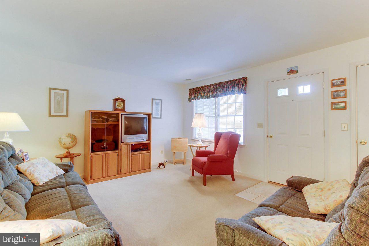 LONGSTOWN - Residential