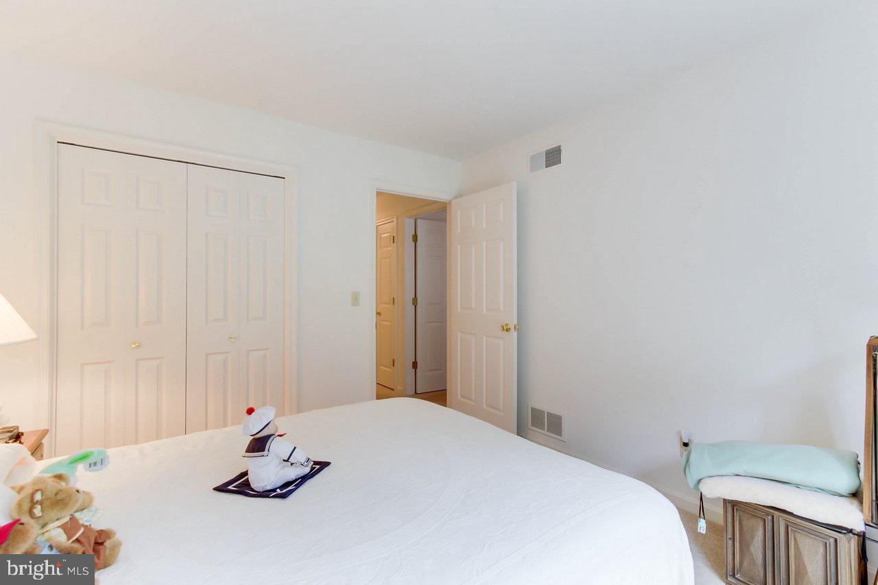 LONGSTOWN - Residential