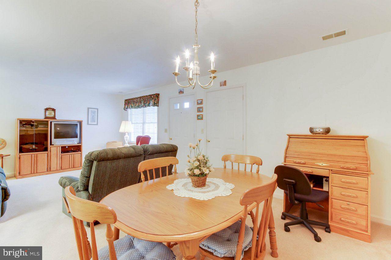 LONGSTOWN - Residential