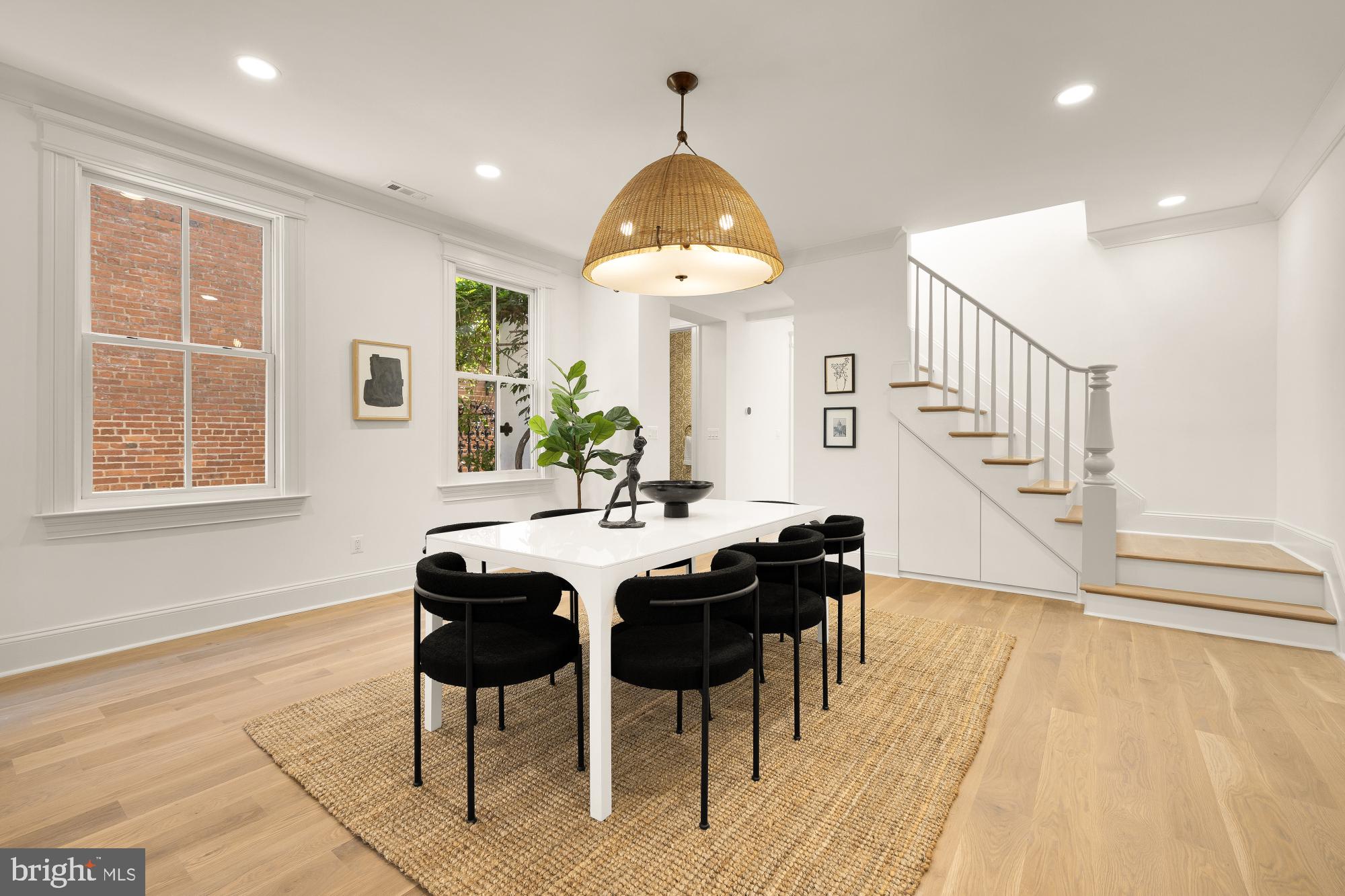 311 5TH STREET SE