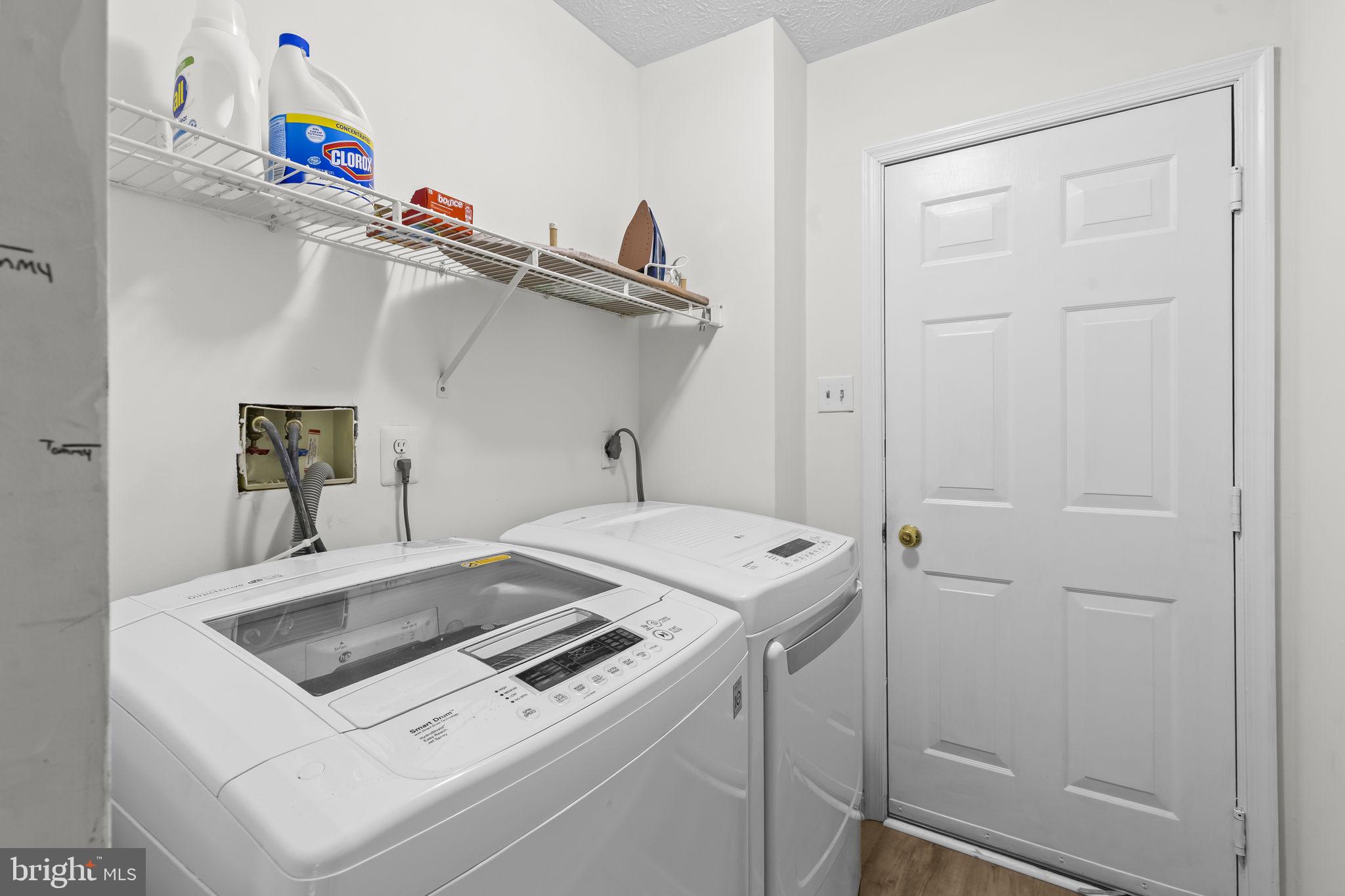 COURTS OF FOUR SEASONS - Residential