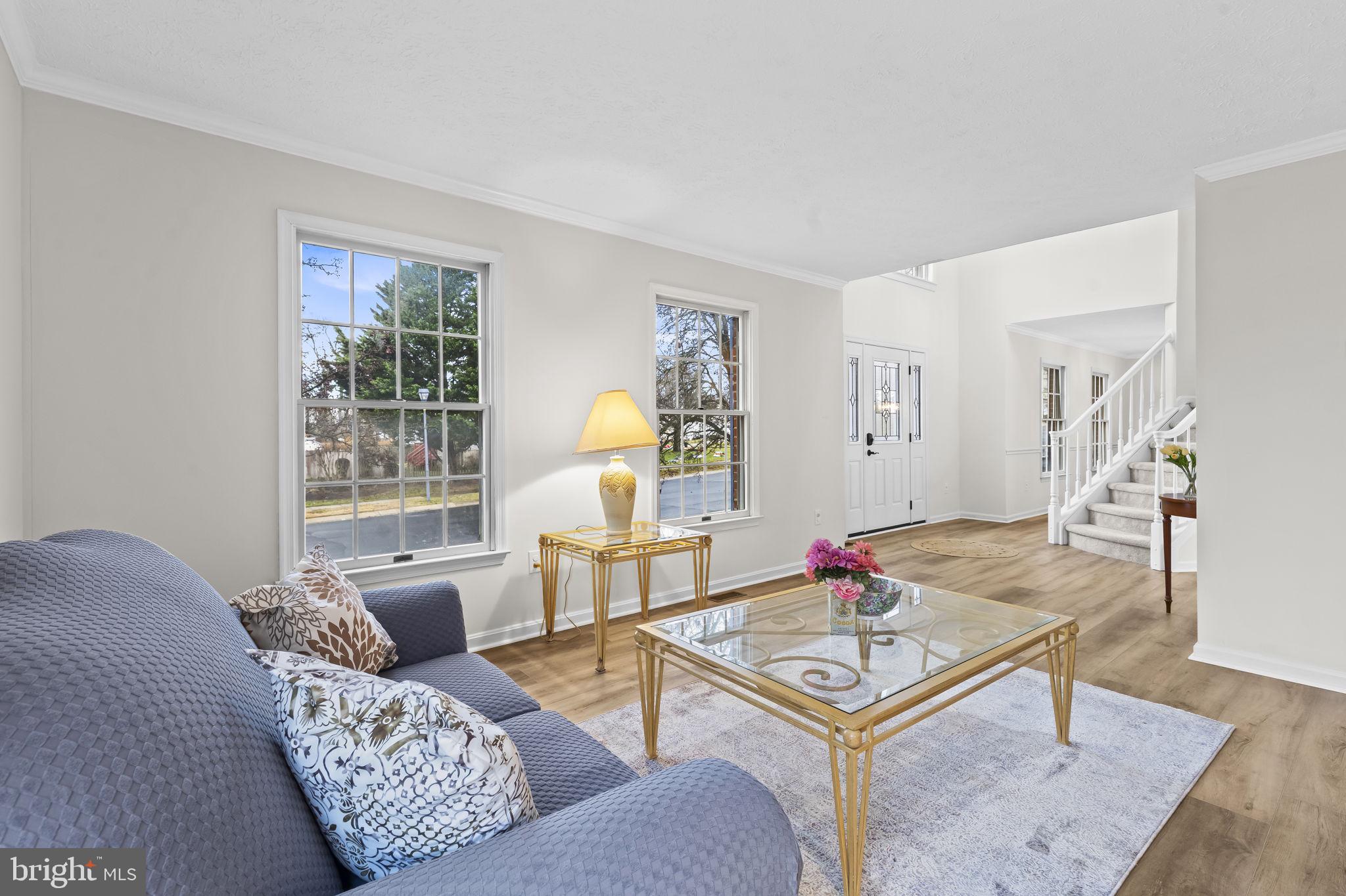 COURTS OF FOUR SEASONS - Residential