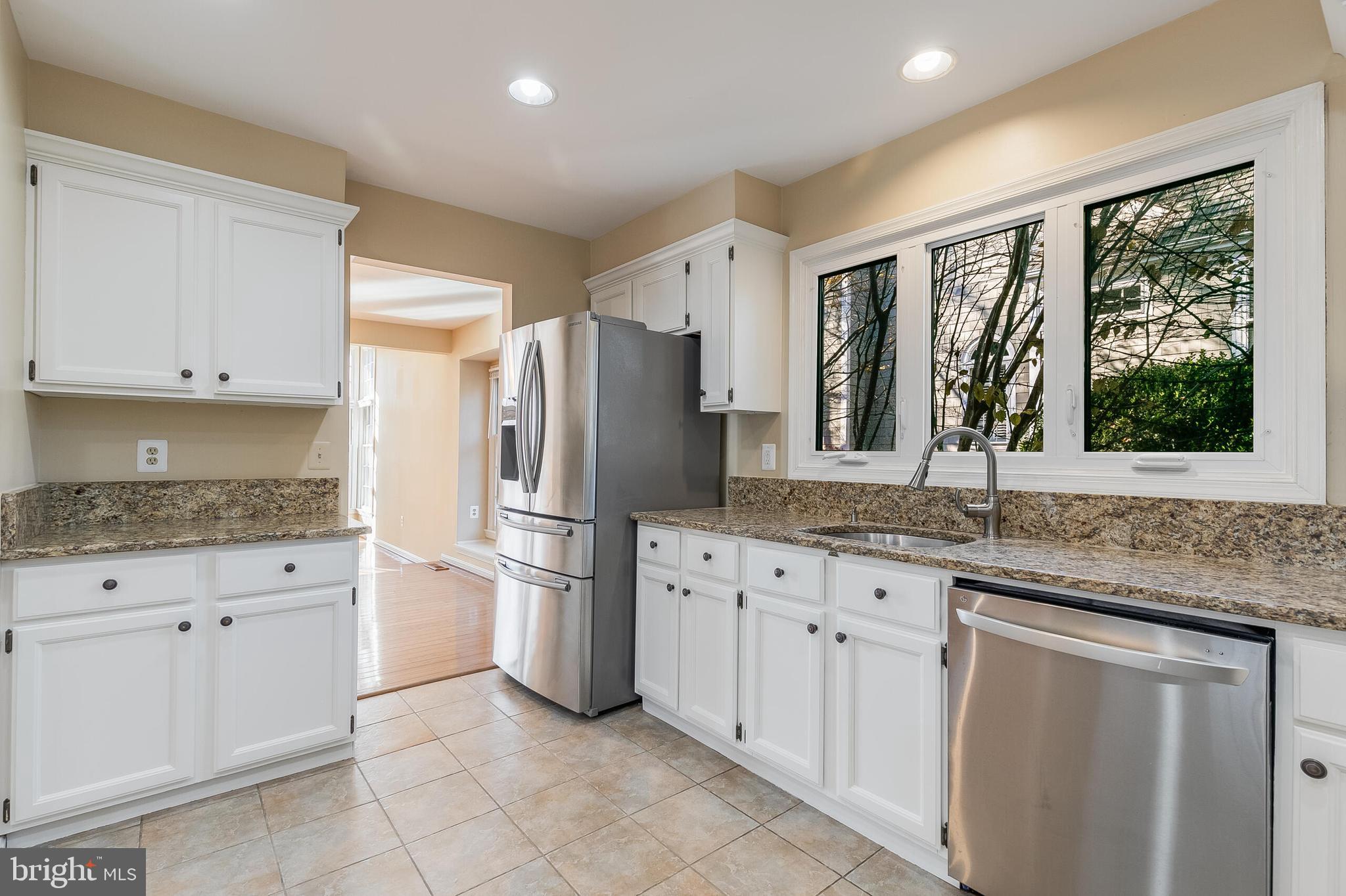 RESTON - Residential Lease