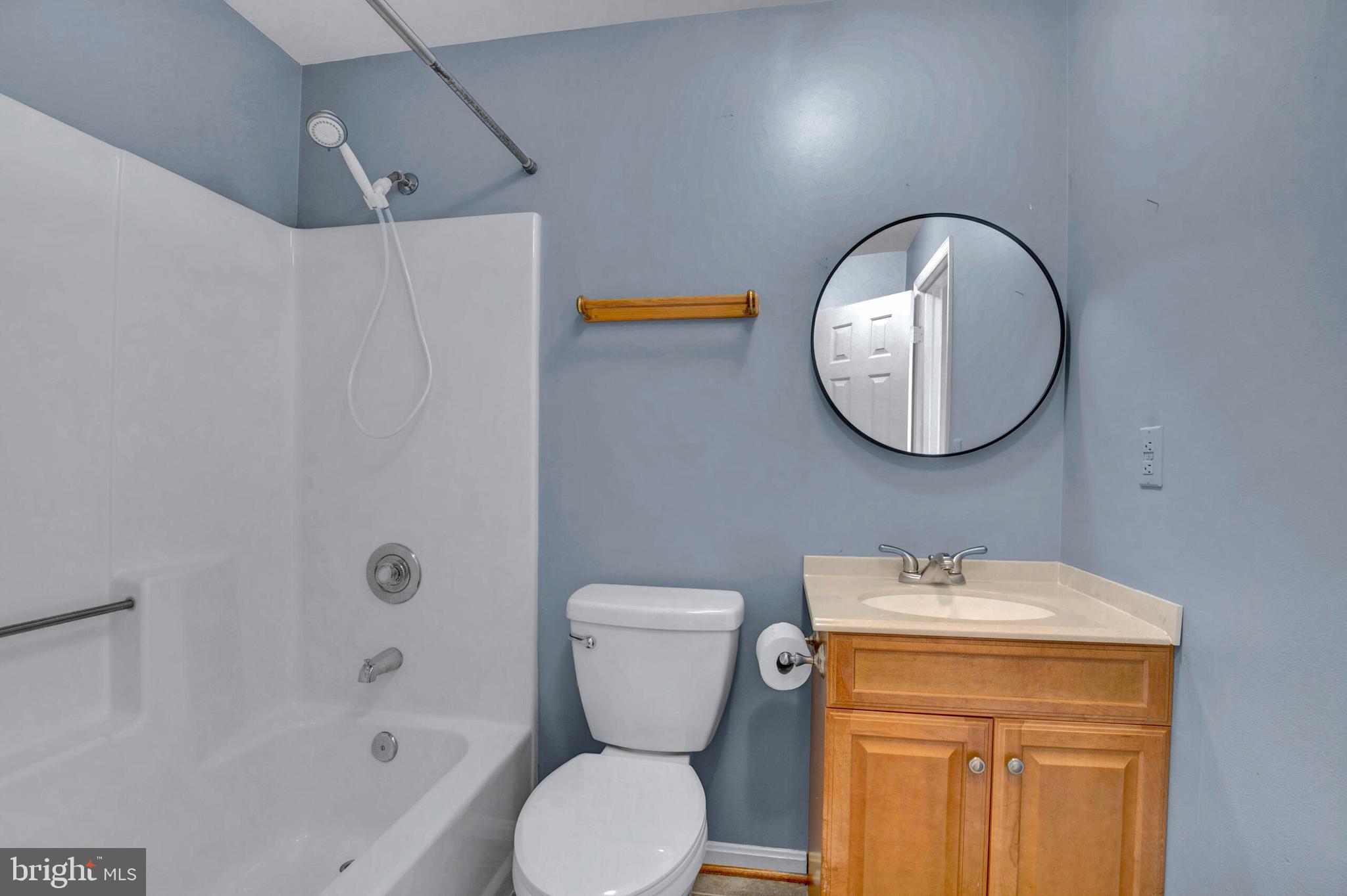 RESTON - Residential Lease