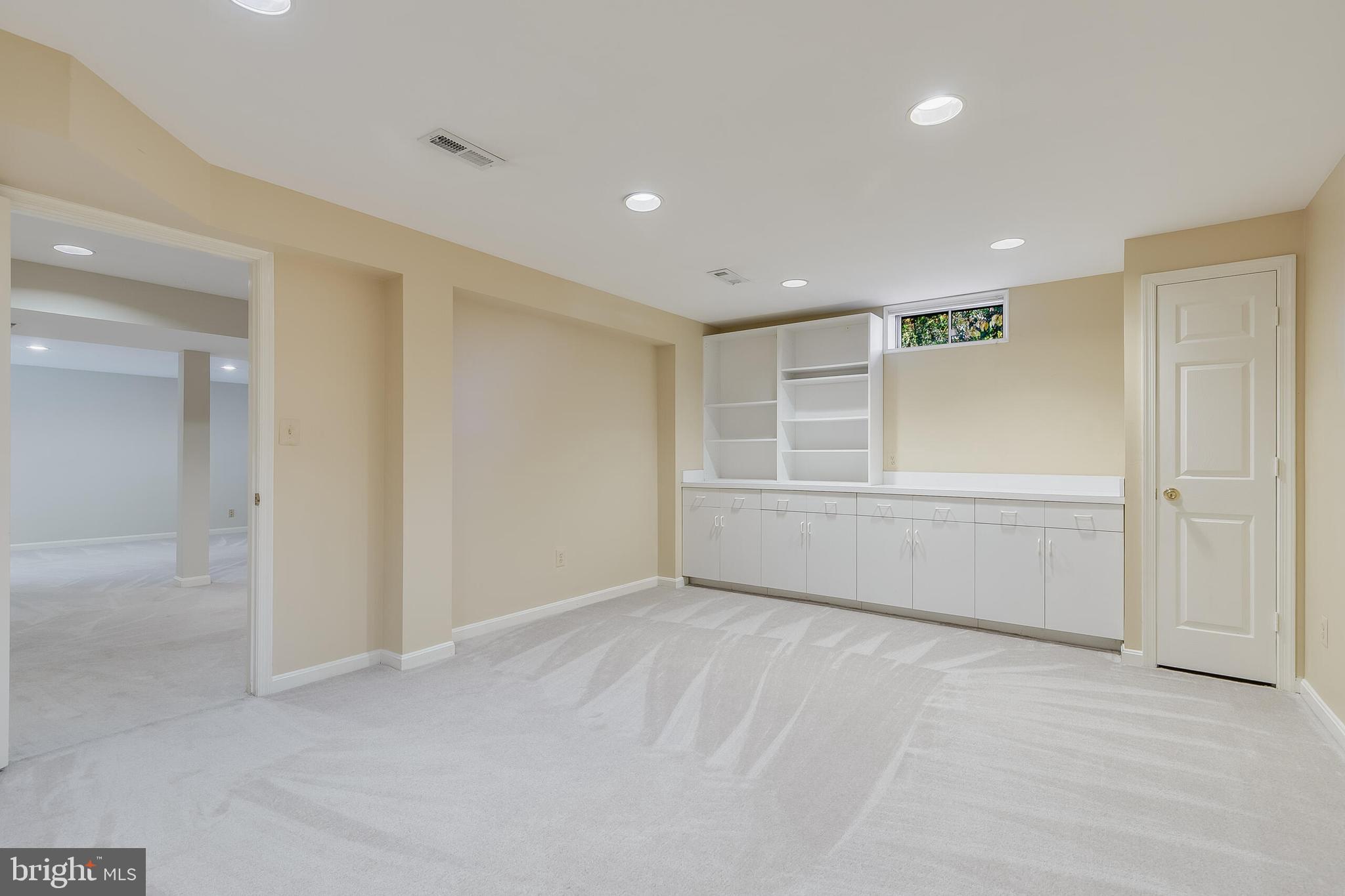 RESTON - Residential Lease