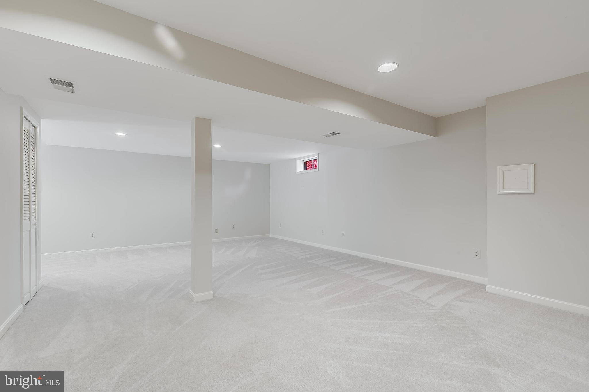 RESTON - Residential Lease