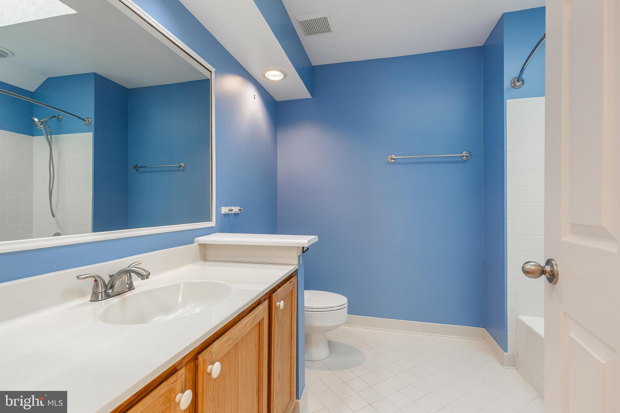 RESTON - Residential Lease