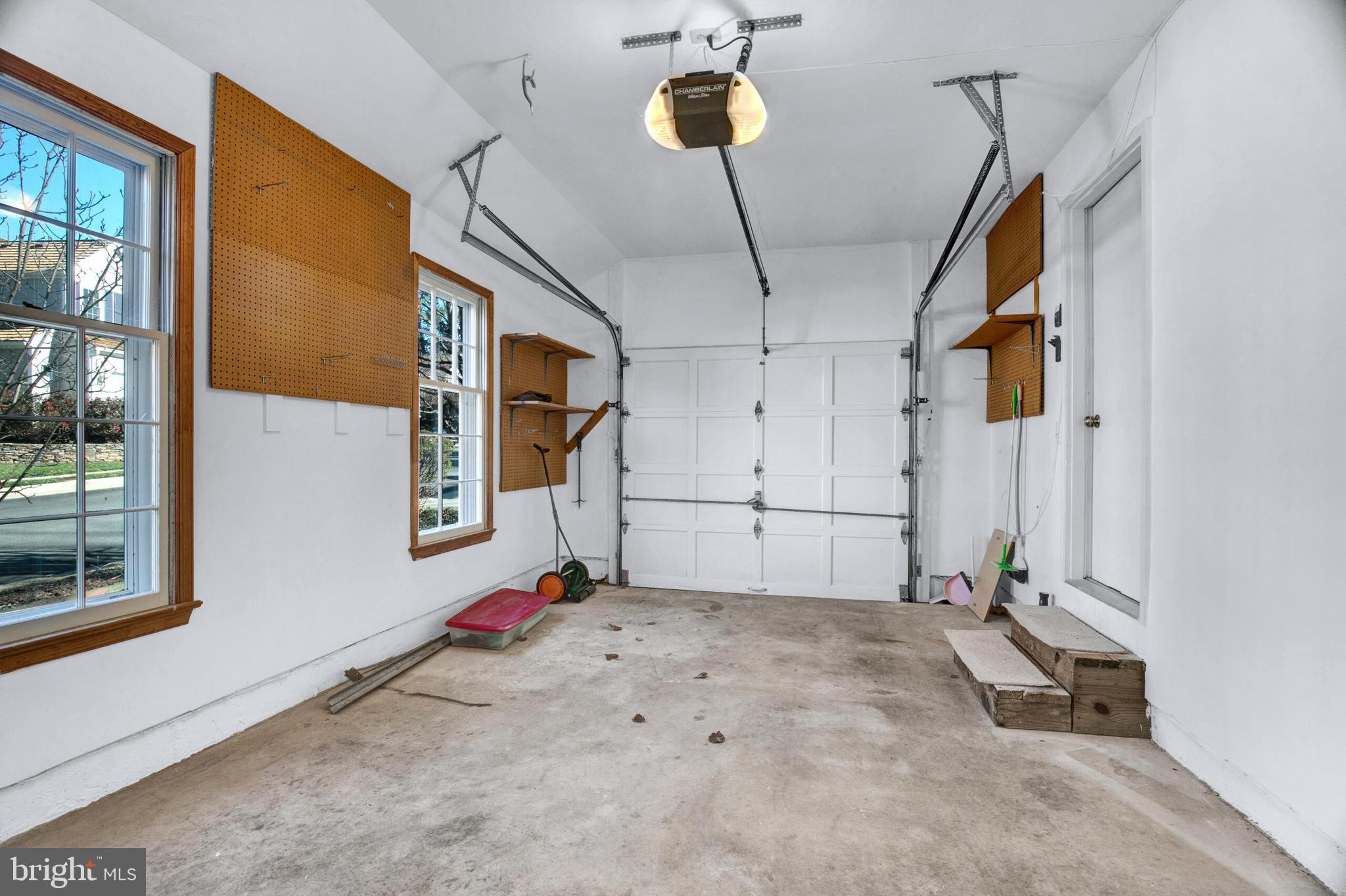 RESTON - Residential Lease