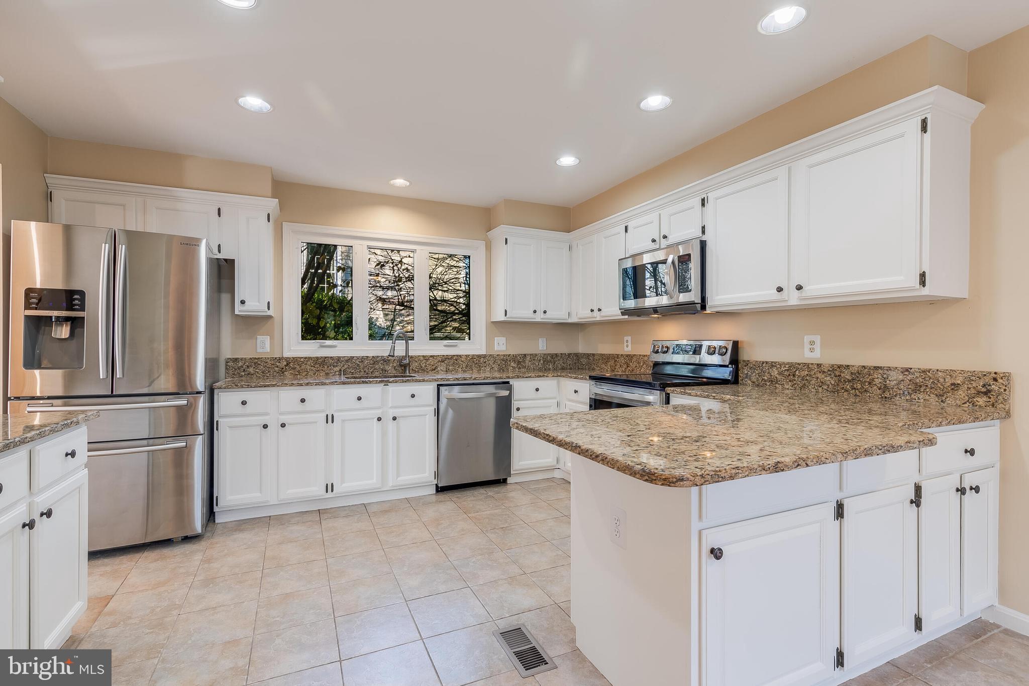 RESTON - Residential Lease