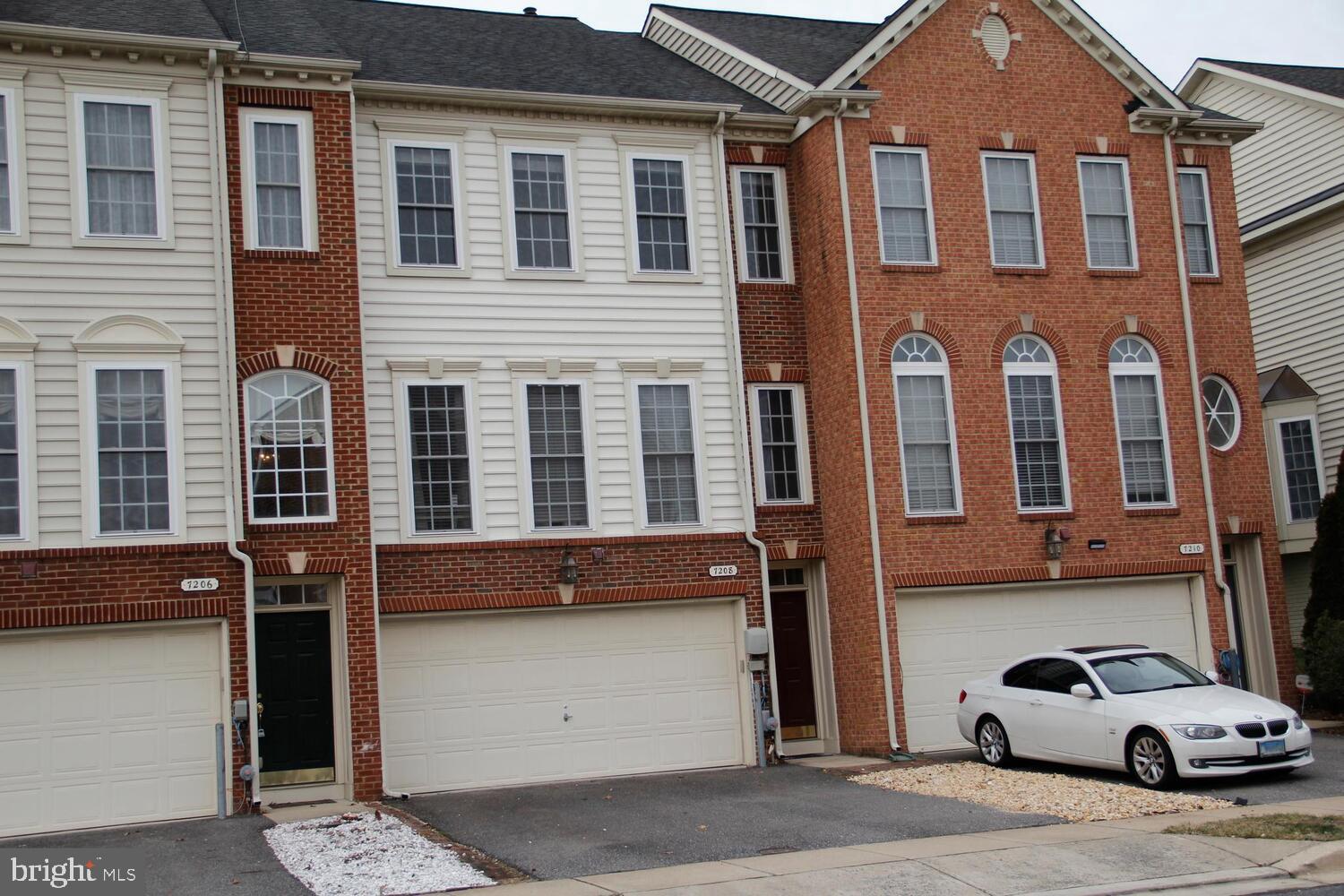 DORCHESTER WOODS - Residential Lease