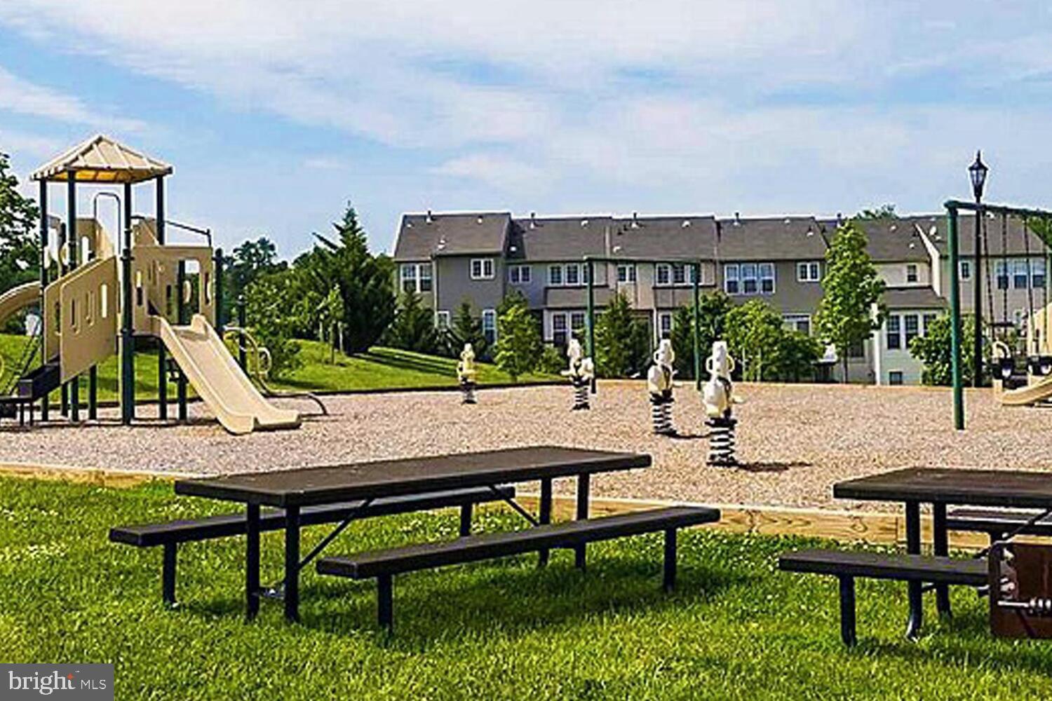 DORCHESTER WOODS - Residential Lease