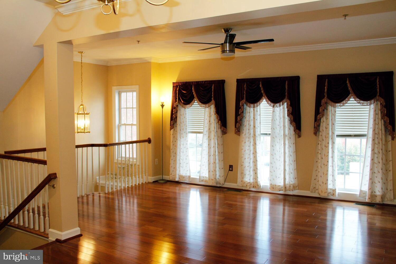 DORCHESTER WOODS - Residential Lease