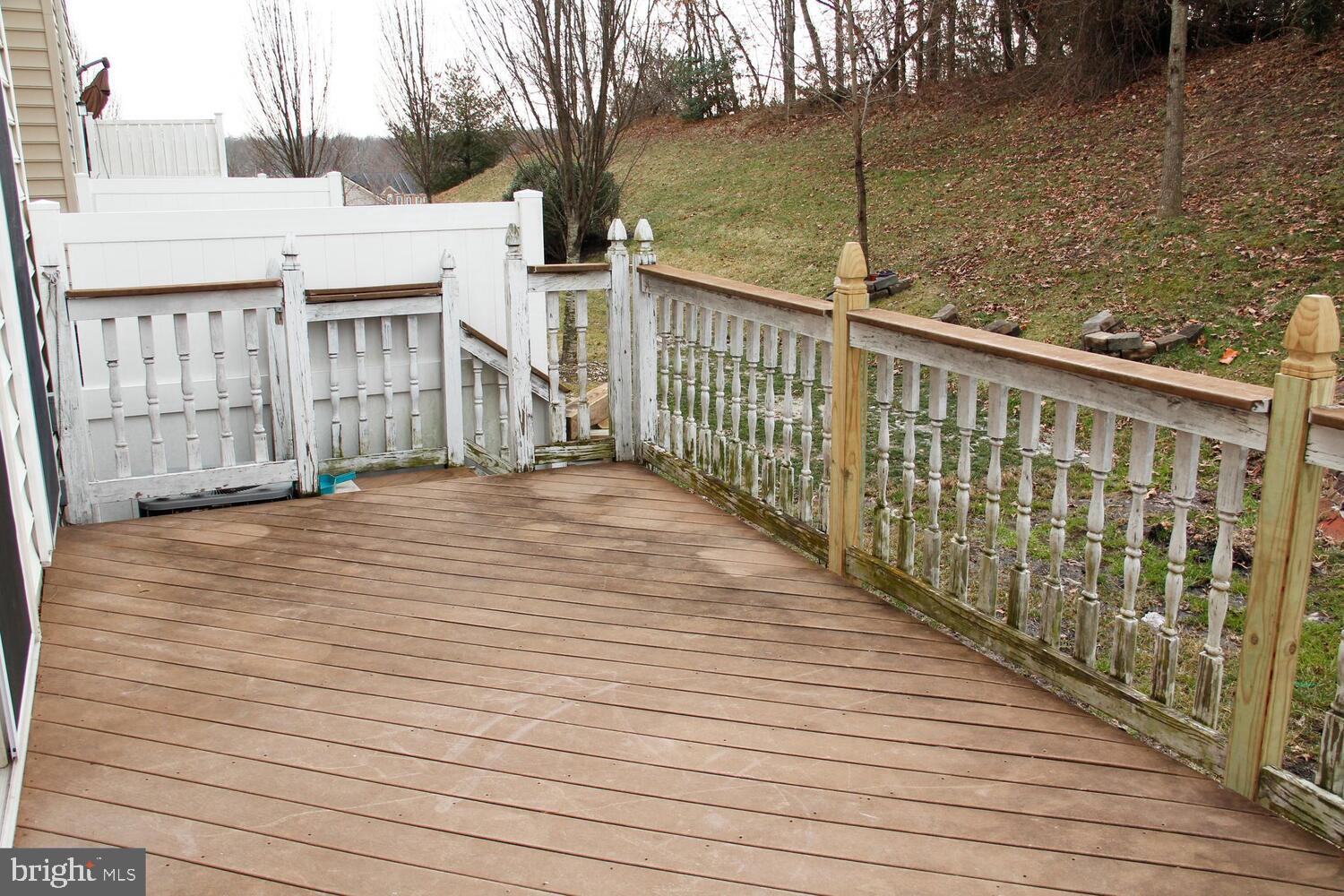 DORCHESTER WOODS - Residential Lease