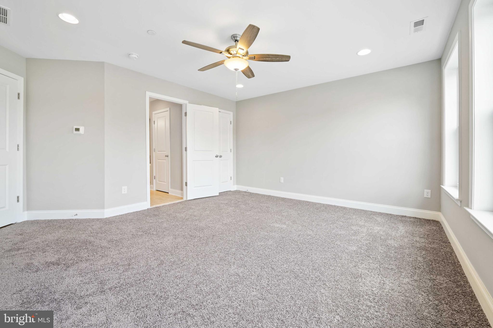 RIVIERA BEACH - Residential