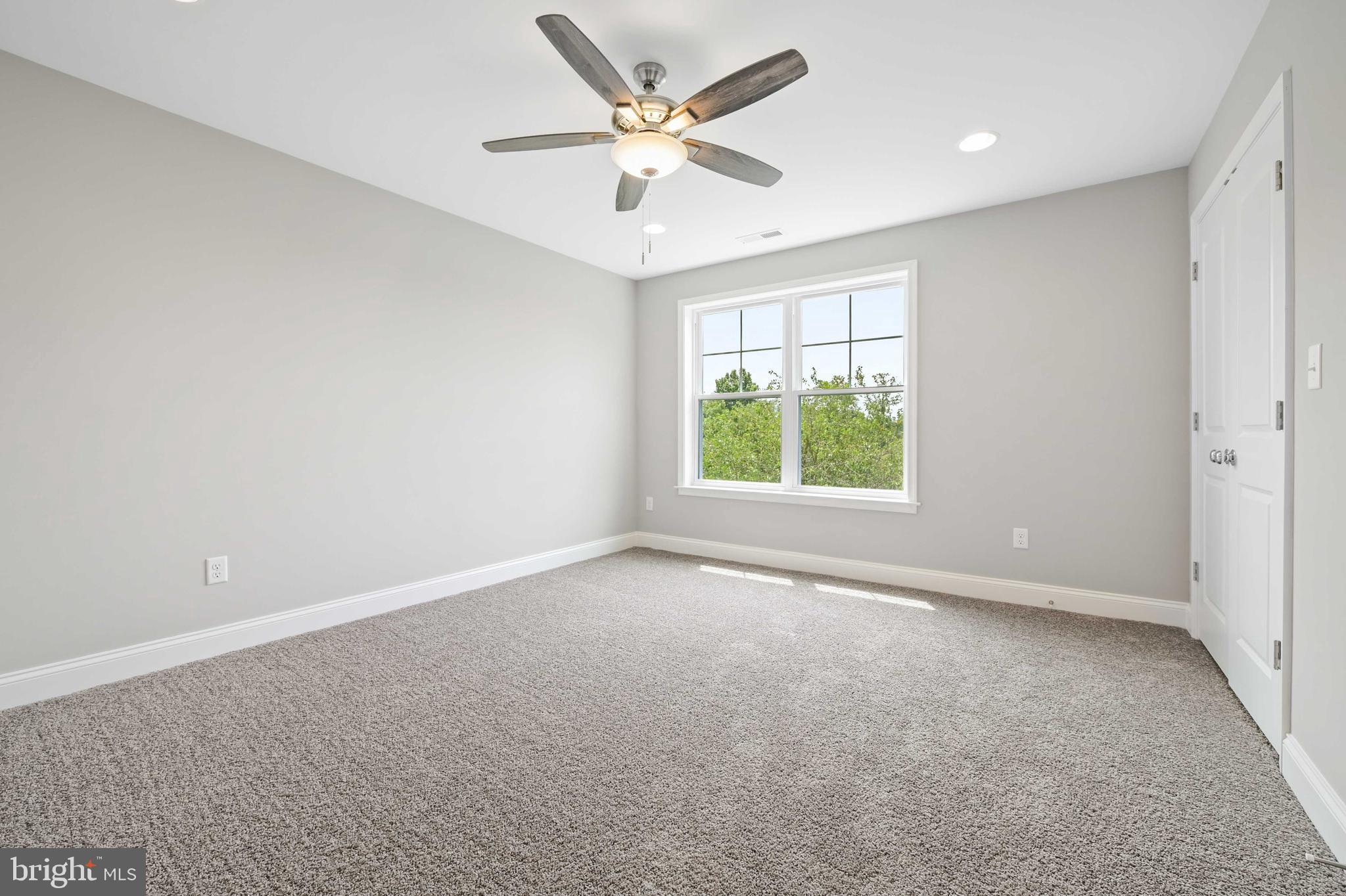 RIVIERA BEACH - Residential