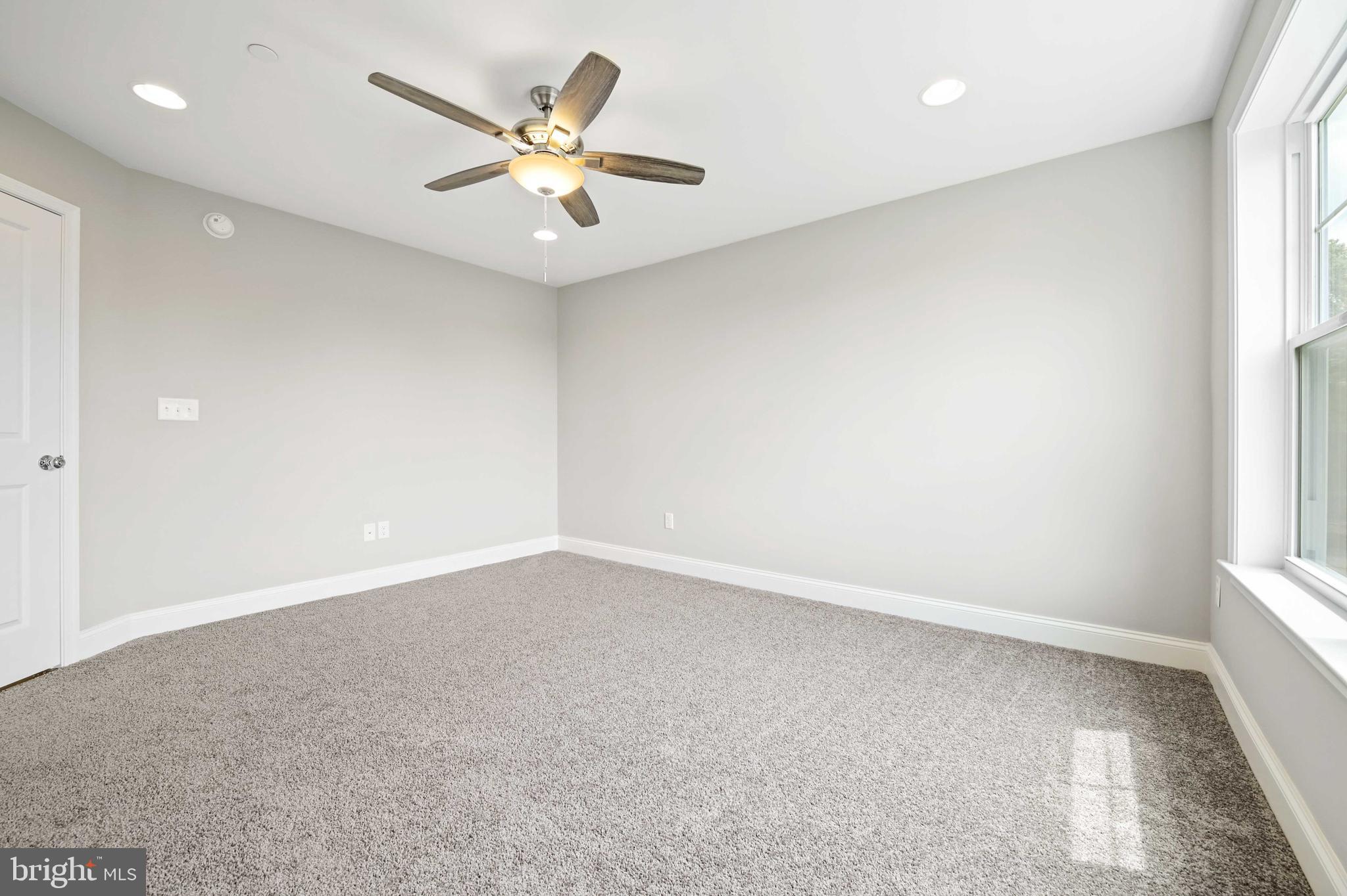 RIVIERA BEACH - Residential