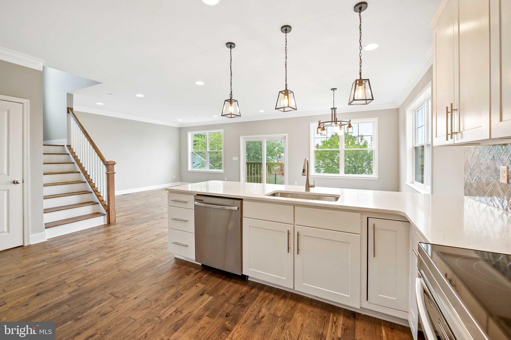 RIVIERA BEACH - Residential