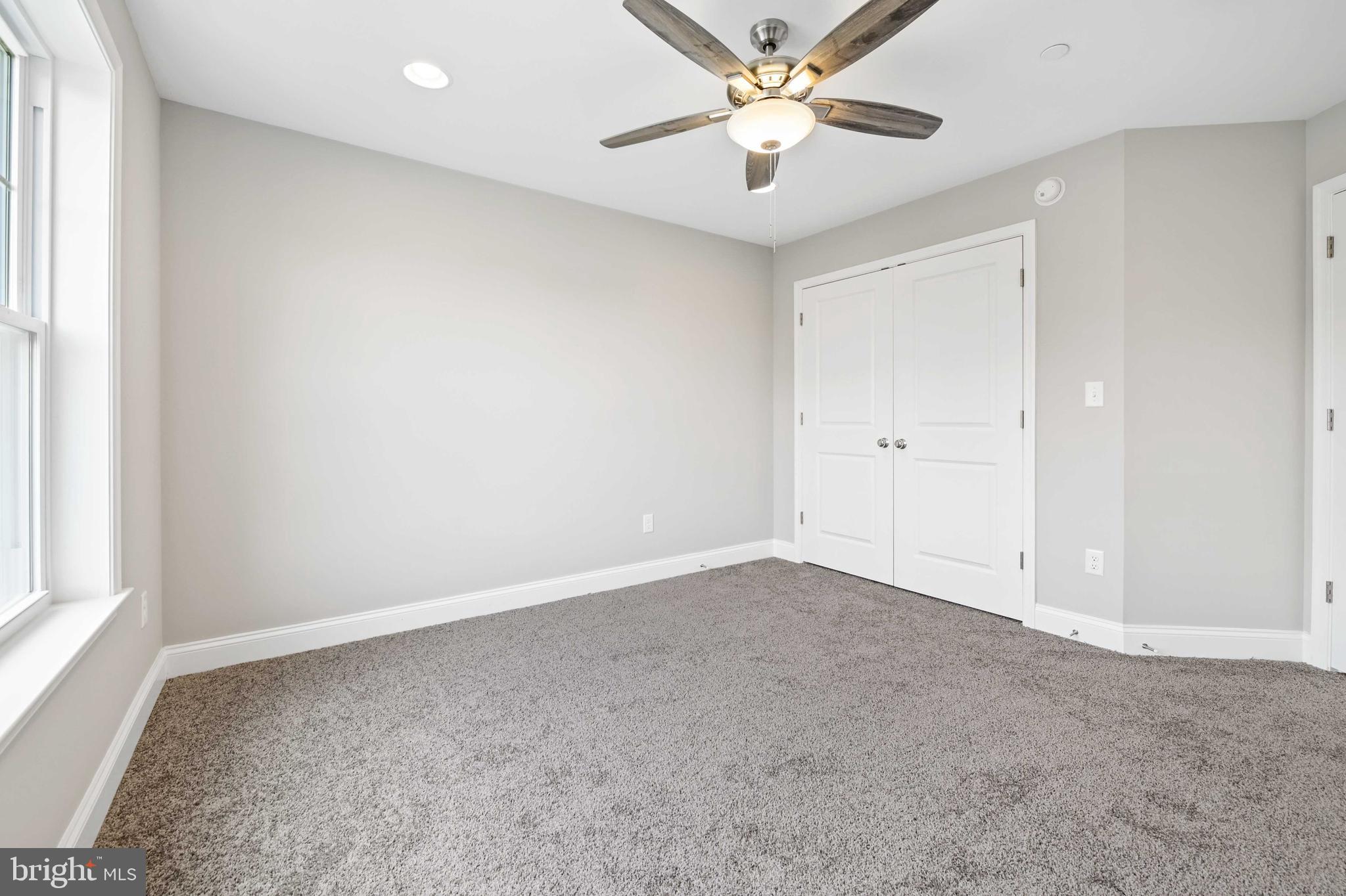 RIVIERA BEACH - Residential