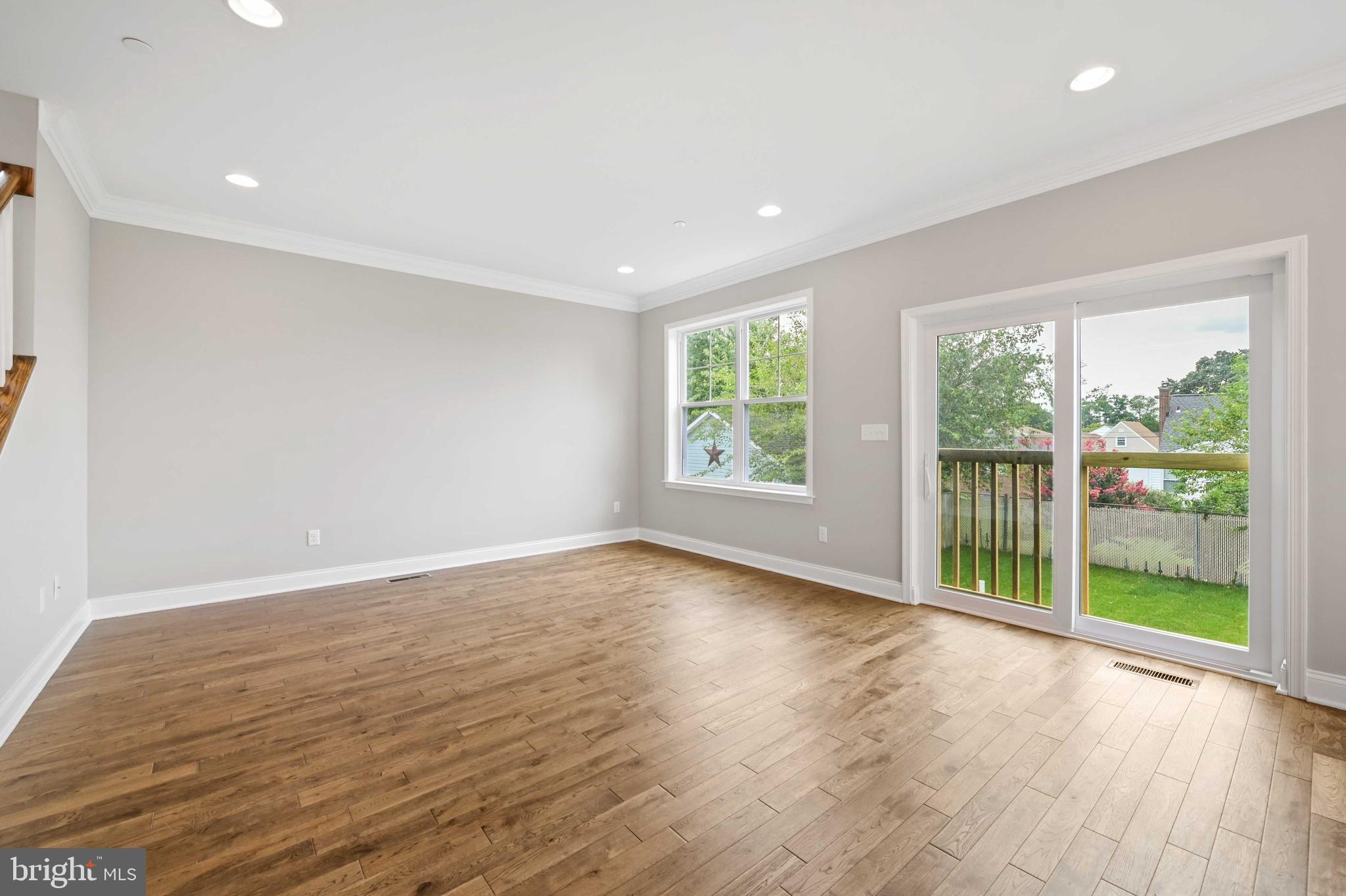 RIVIERA BEACH - Residential