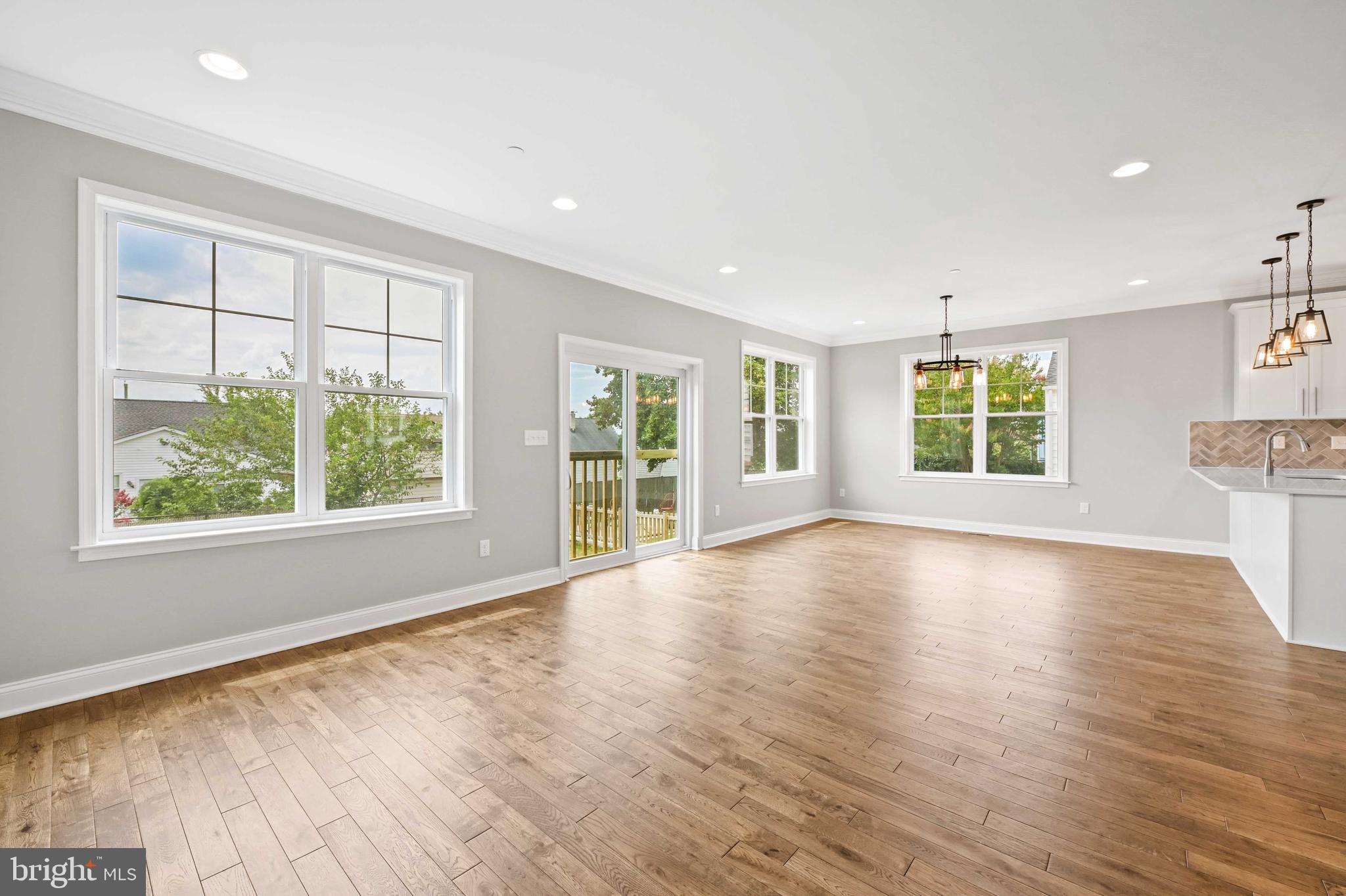 RIVIERA BEACH - Residential