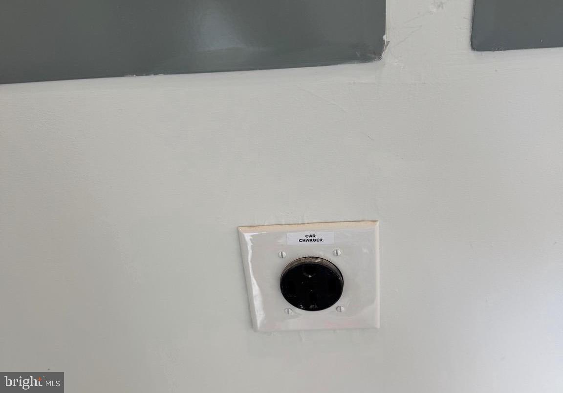 KENWOOD PARK - Residential