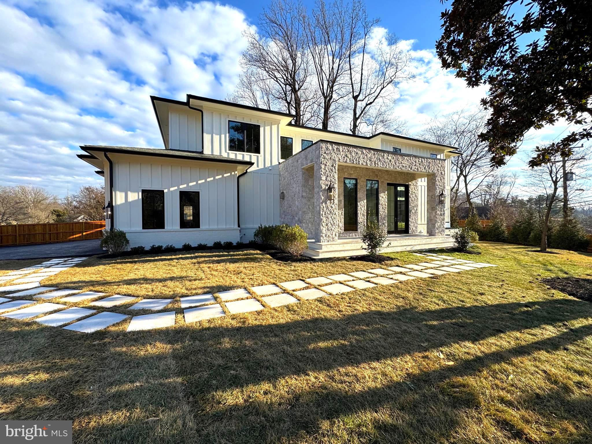 KENWOOD PARK - Residential