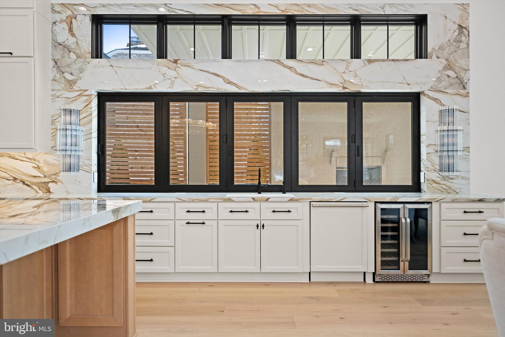 KENWOOD PARK - Residential