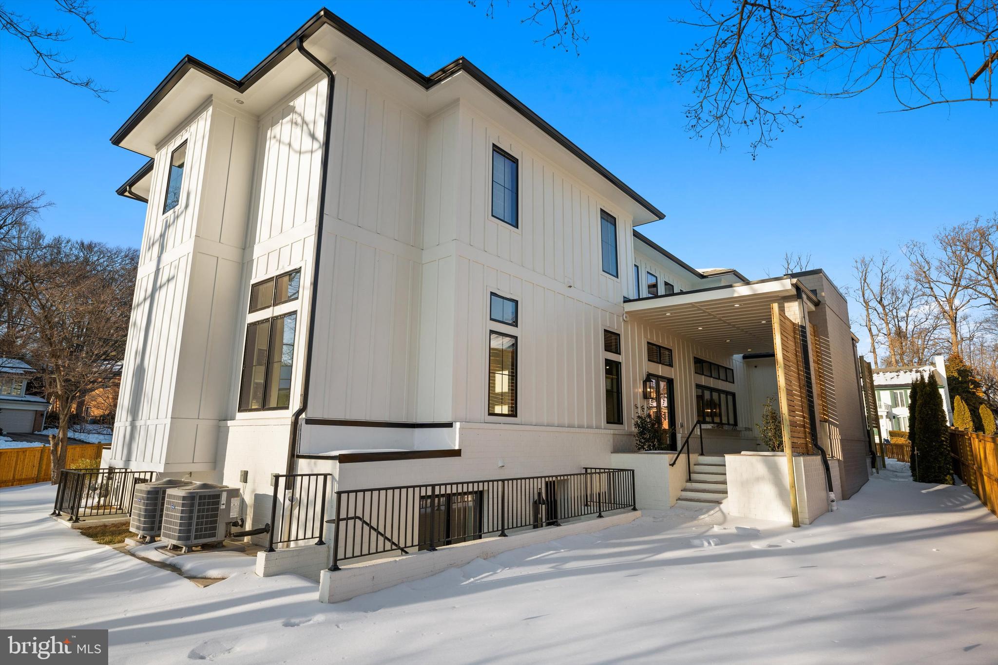 KENWOOD PARK - Residential