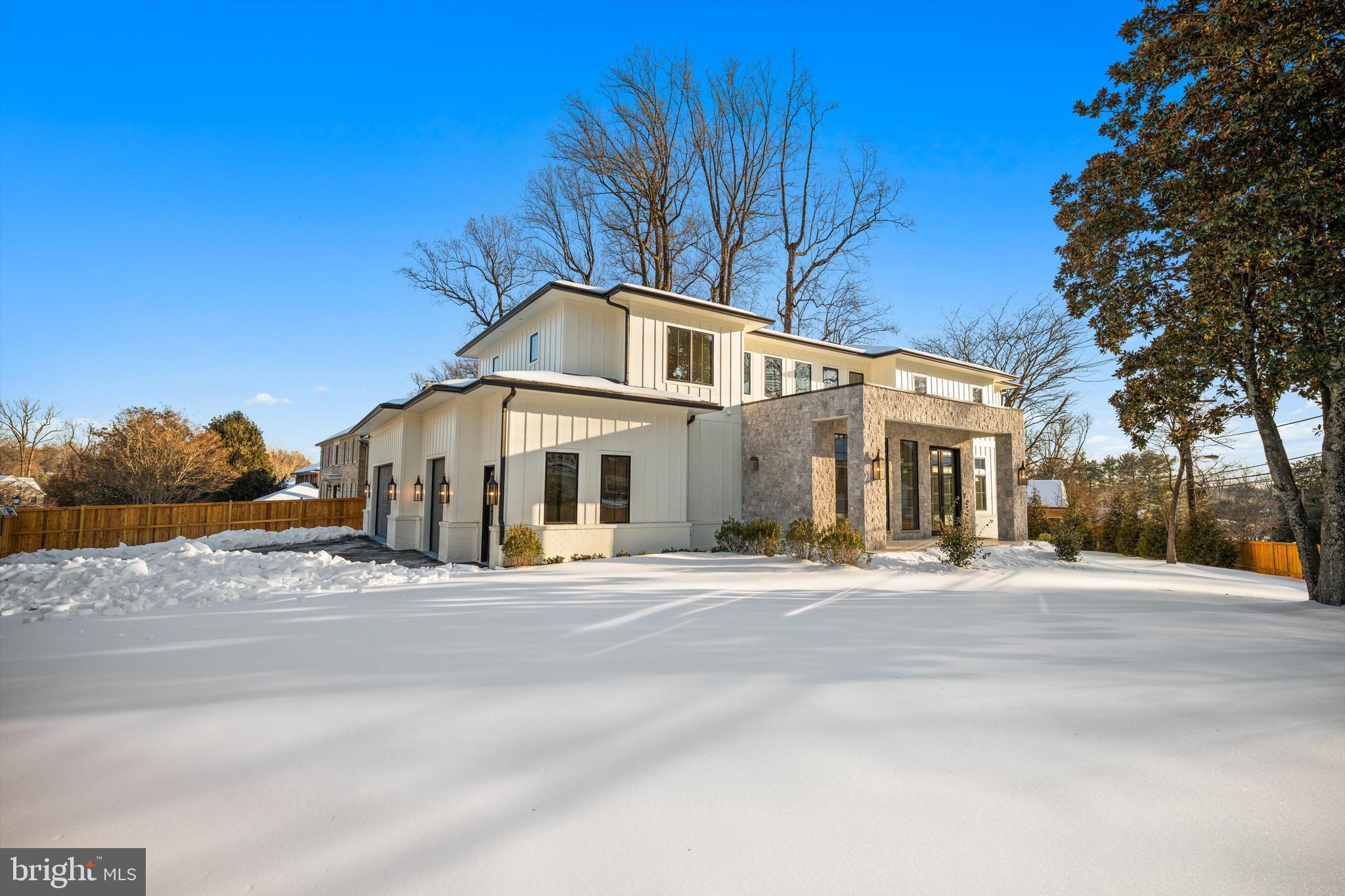 KENWOOD PARK - Residential