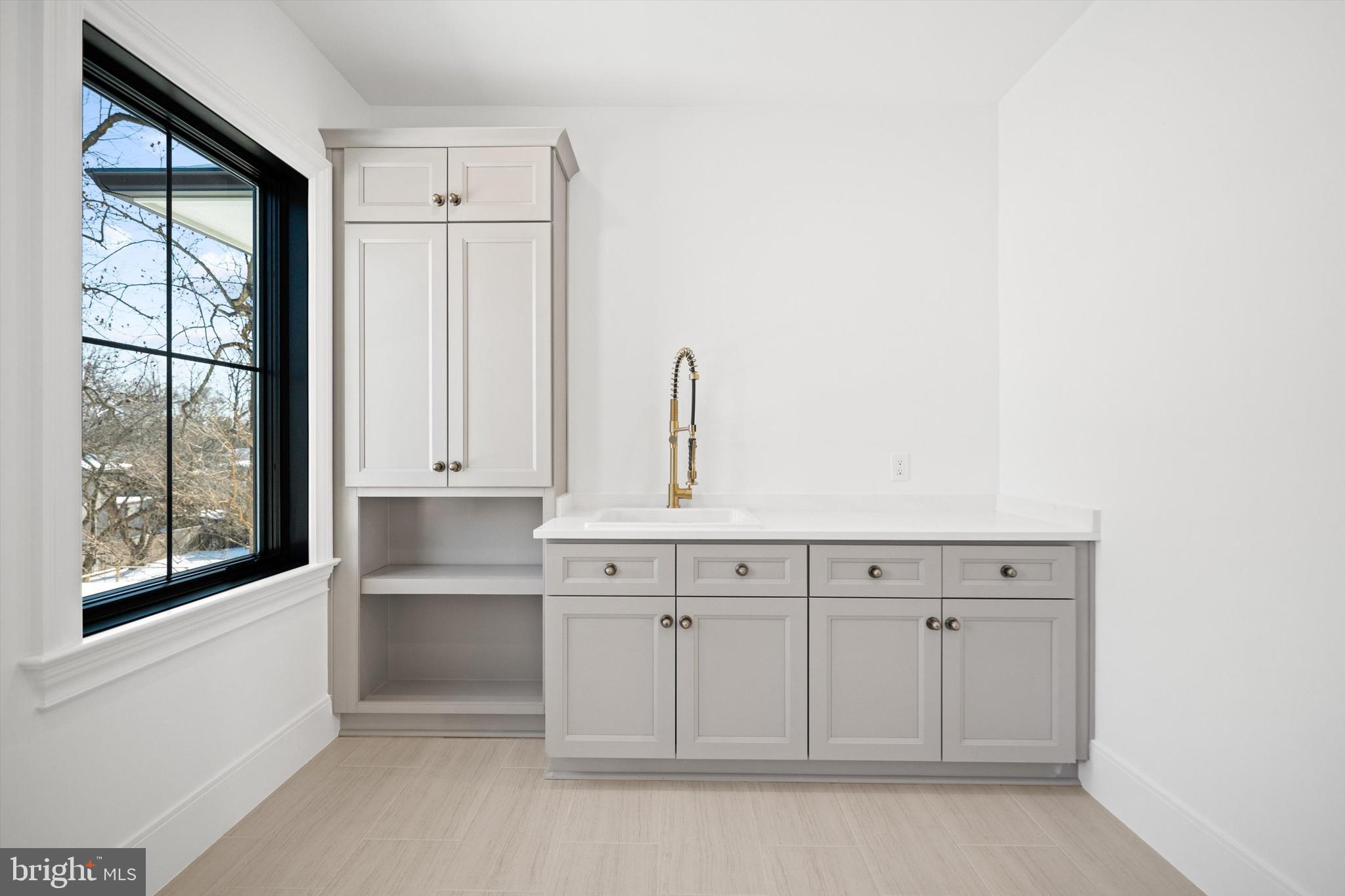 KENWOOD PARK - Residential