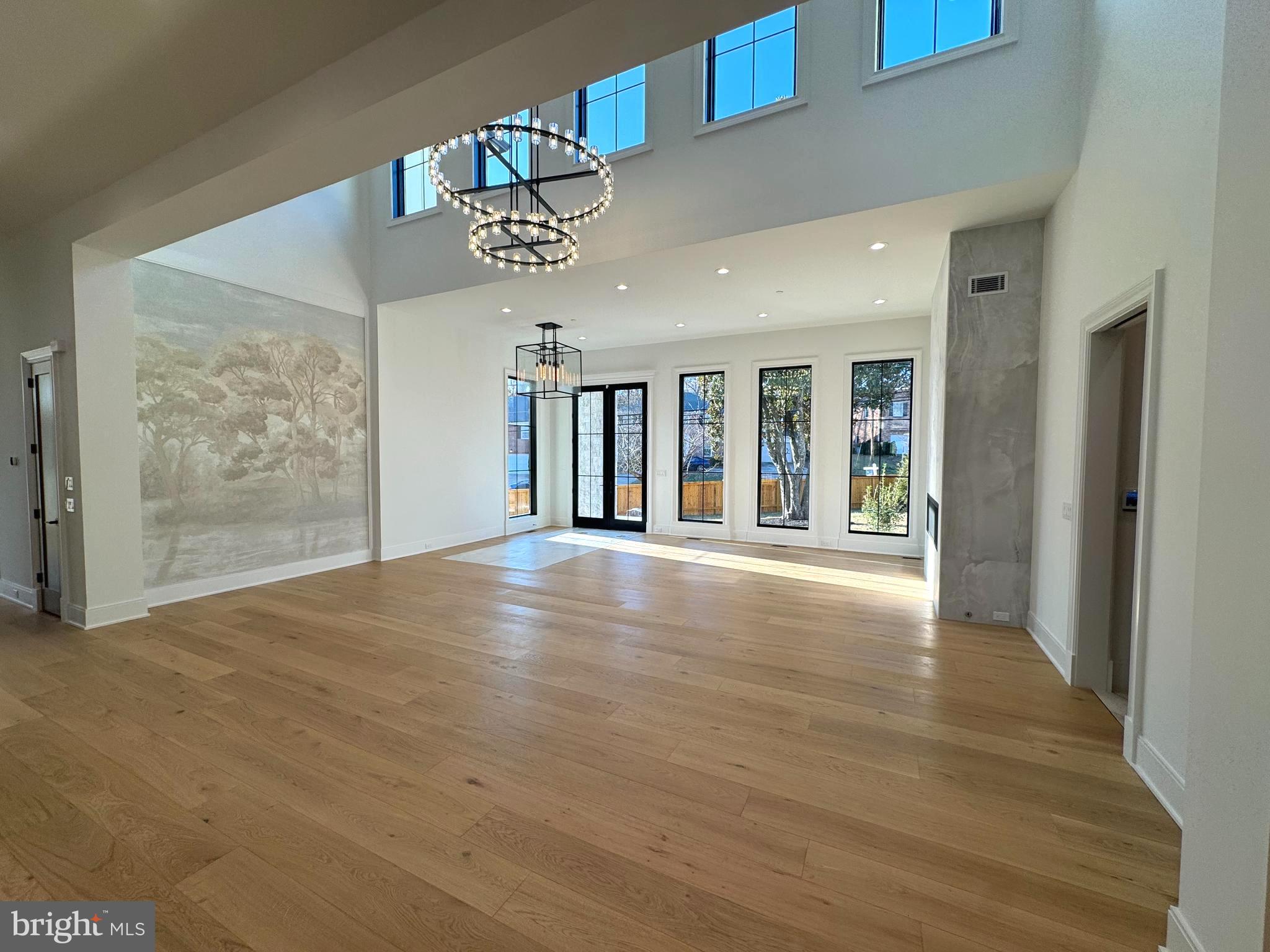 KENWOOD PARK - Residential