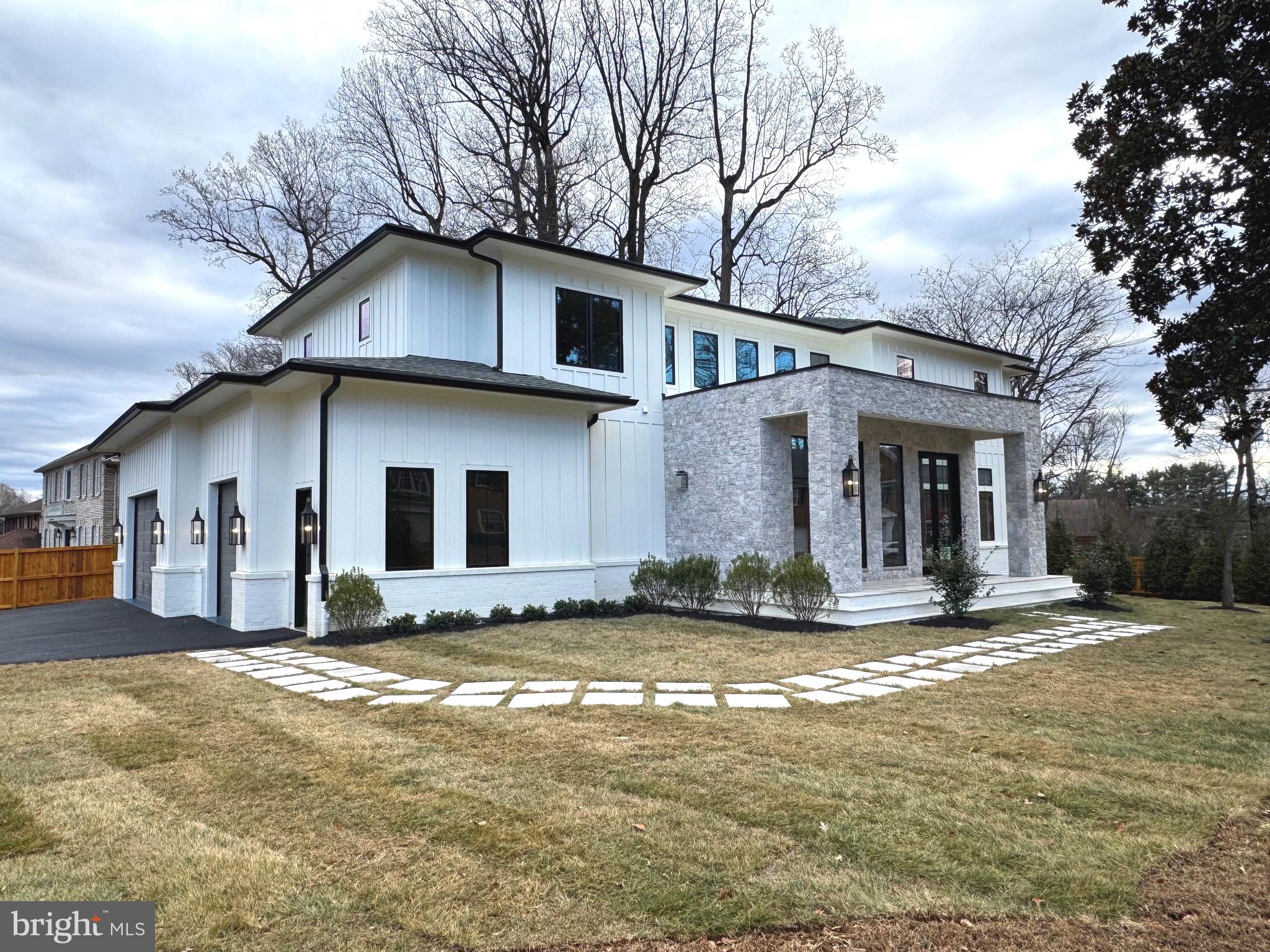 KENWOOD PARK - Residential