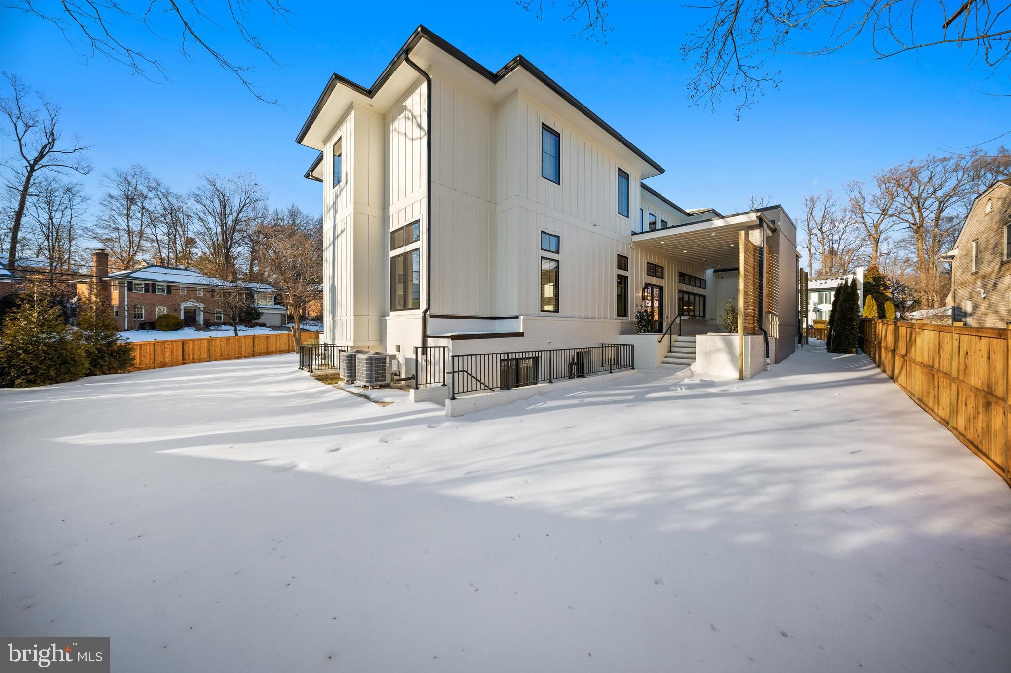 KENWOOD PARK - Residential