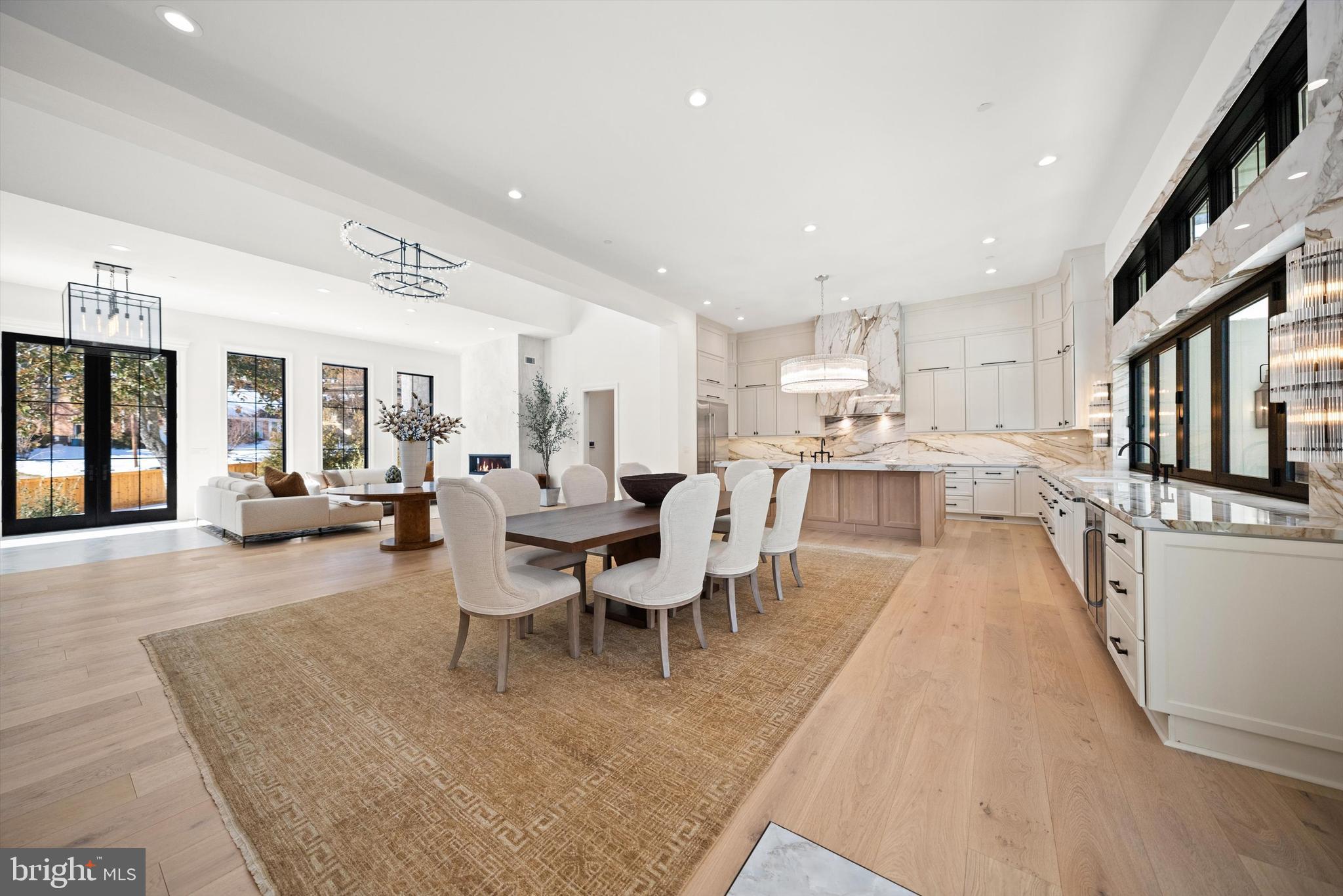 KENWOOD PARK - Residential