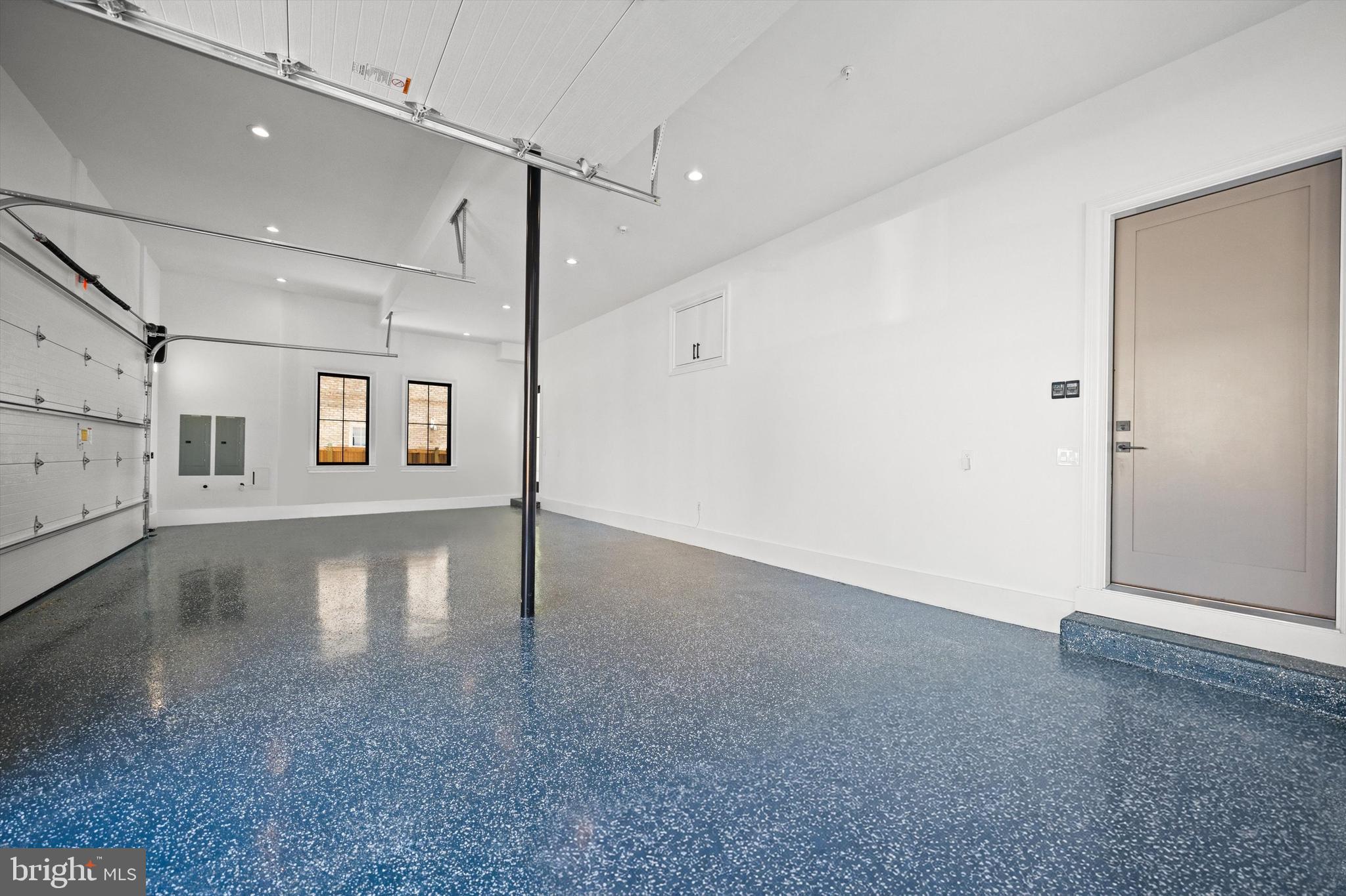 KENWOOD PARK - Residential