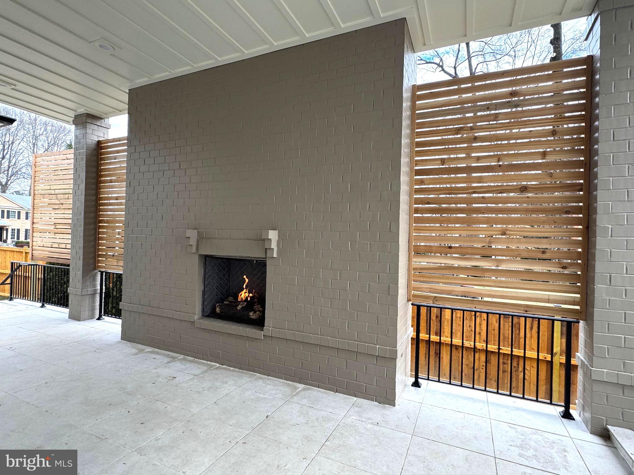 KENWOOD PARK - Residential