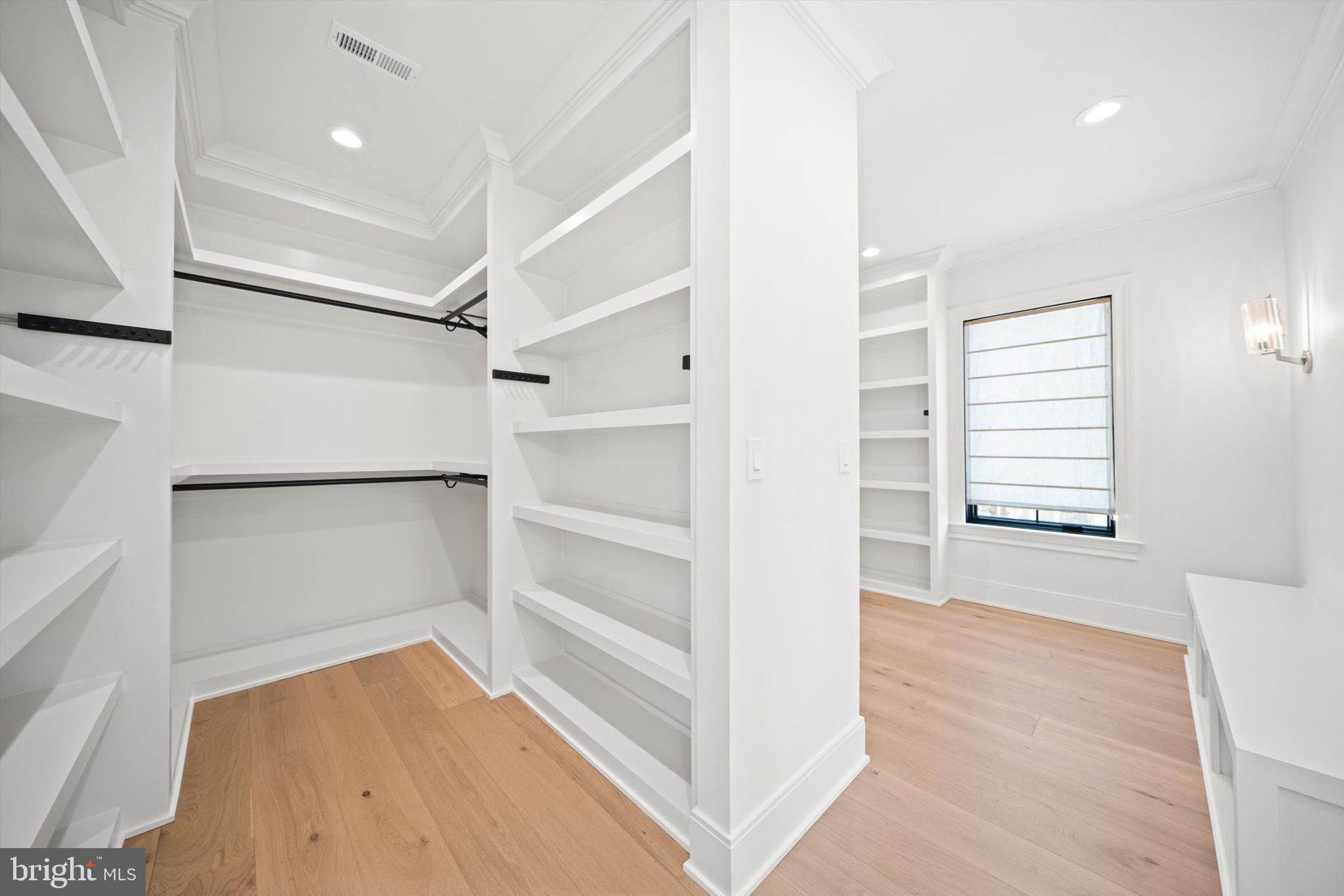 KENWOOD PARK - Residential