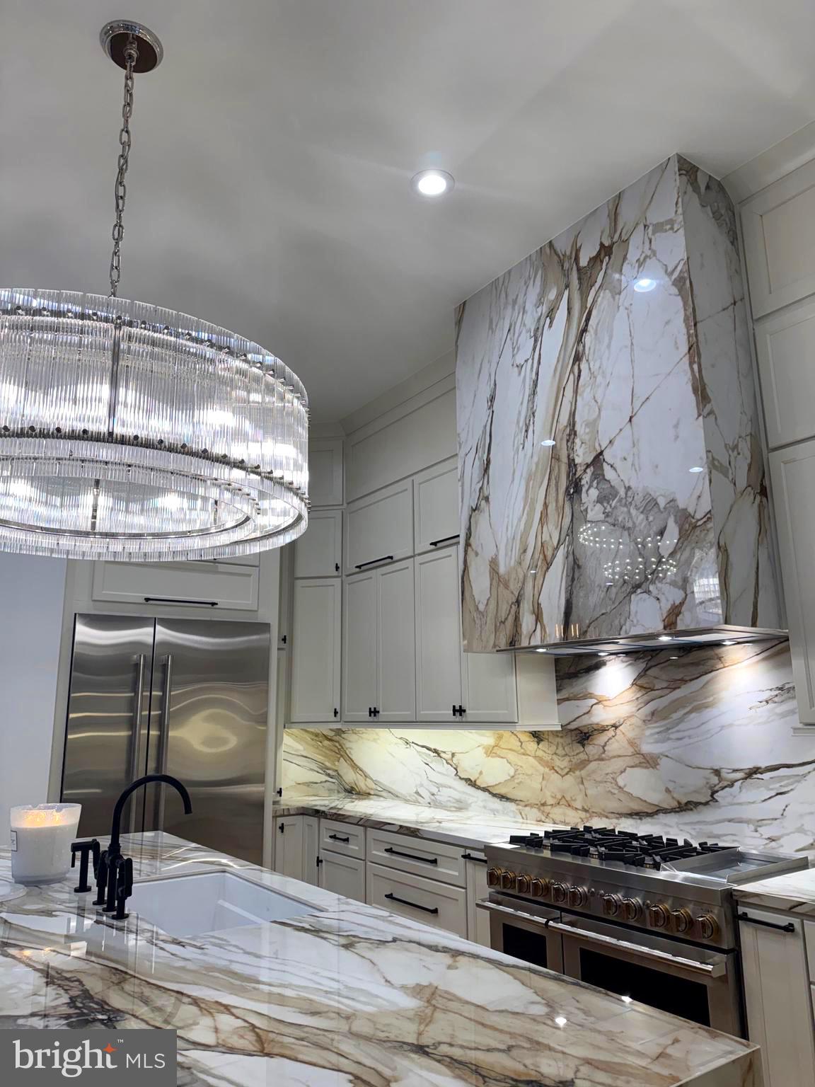 KENWOOD PARK - Residential