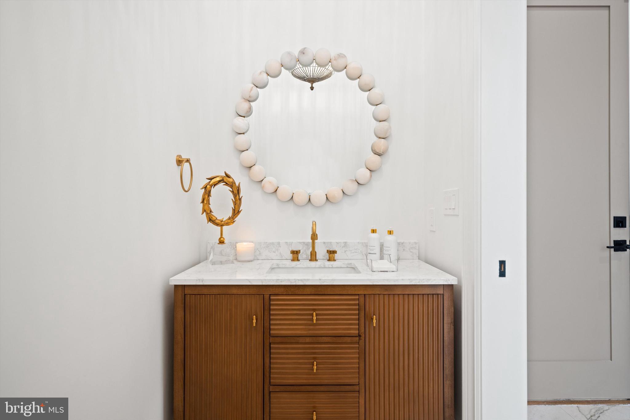 KENWOOD PARK - Residential