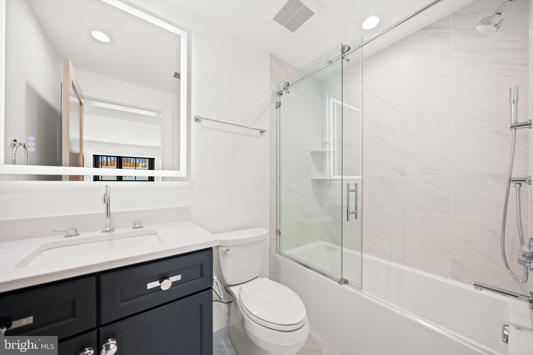 KENWOOD PARK - Residential