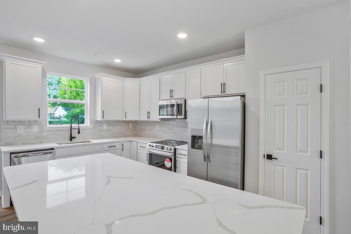 135 KINSEY DRIVE