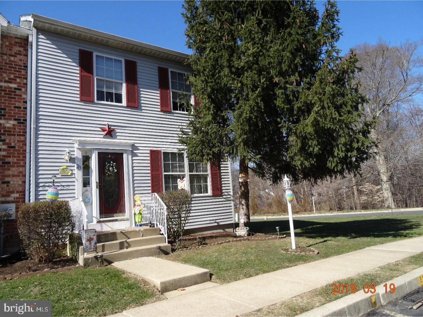 23 Dana Court, Aston, PA 19014