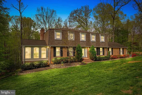 1004 Union Church Road, McLean, VA MLS: VAFX2234938